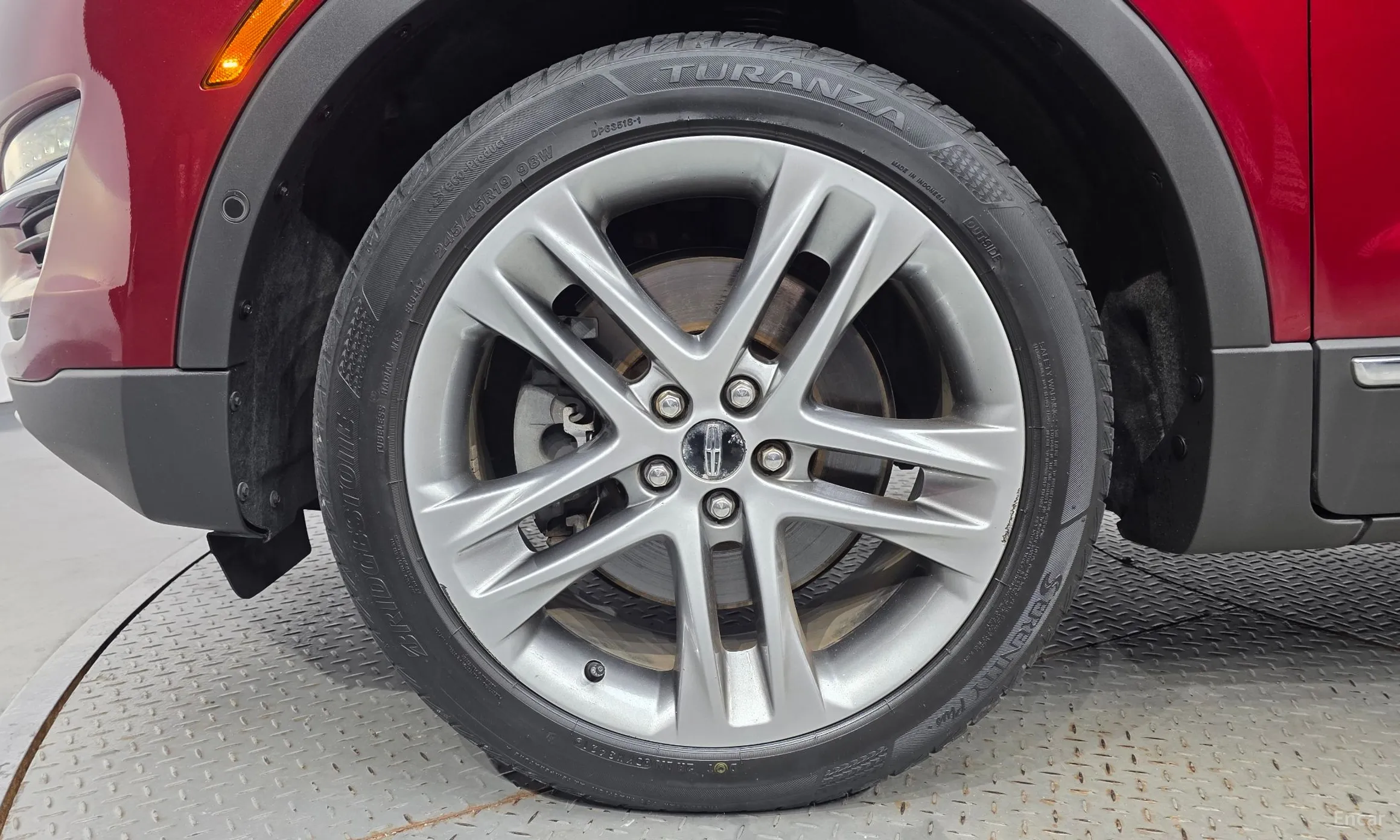 Lincoln MKC превью 5