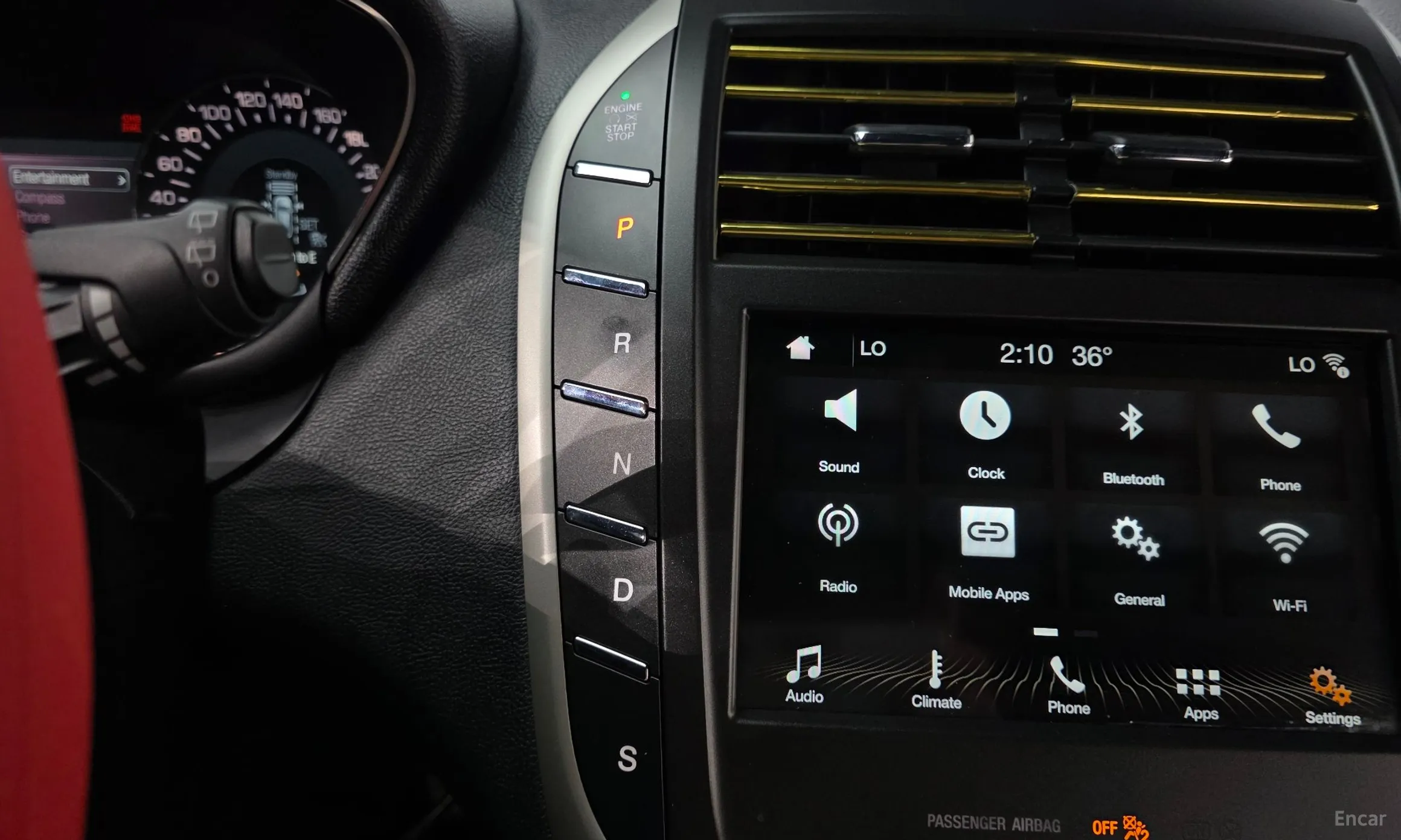 Lincoln MKC превью 9
