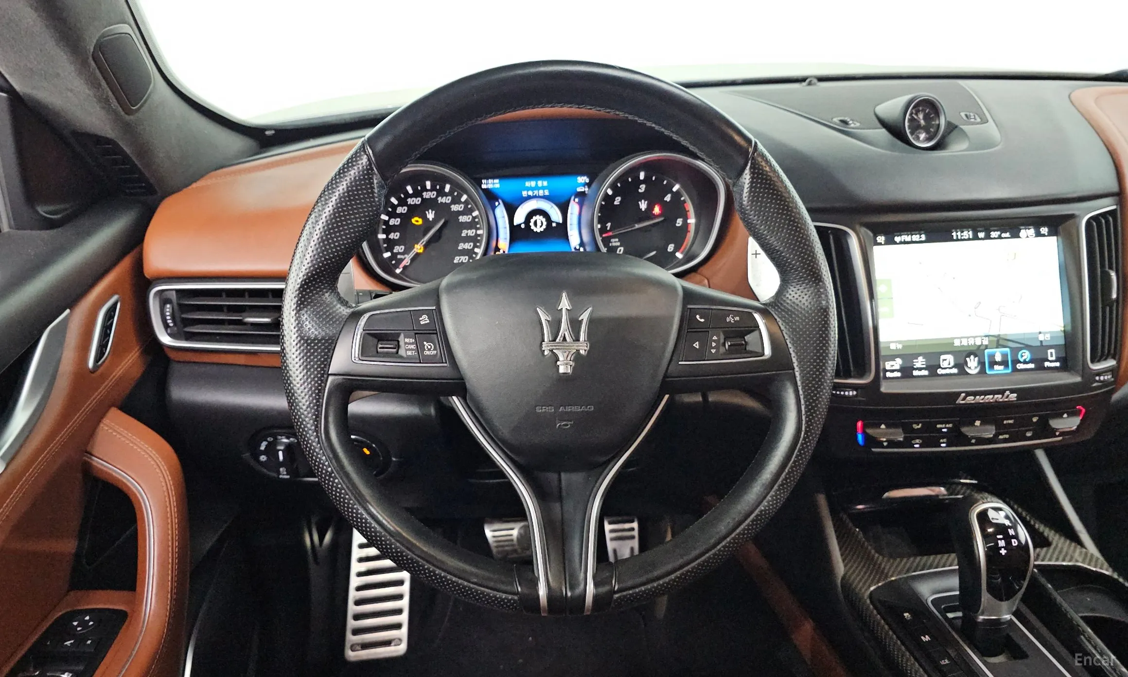 Maserati Levante превью 13