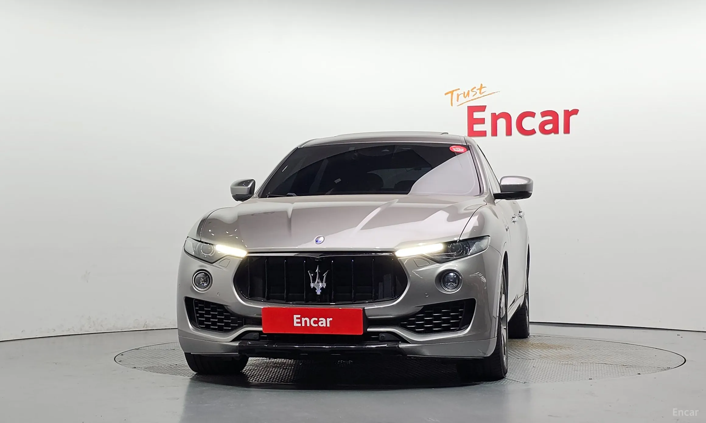 Maserati Levante превью 3