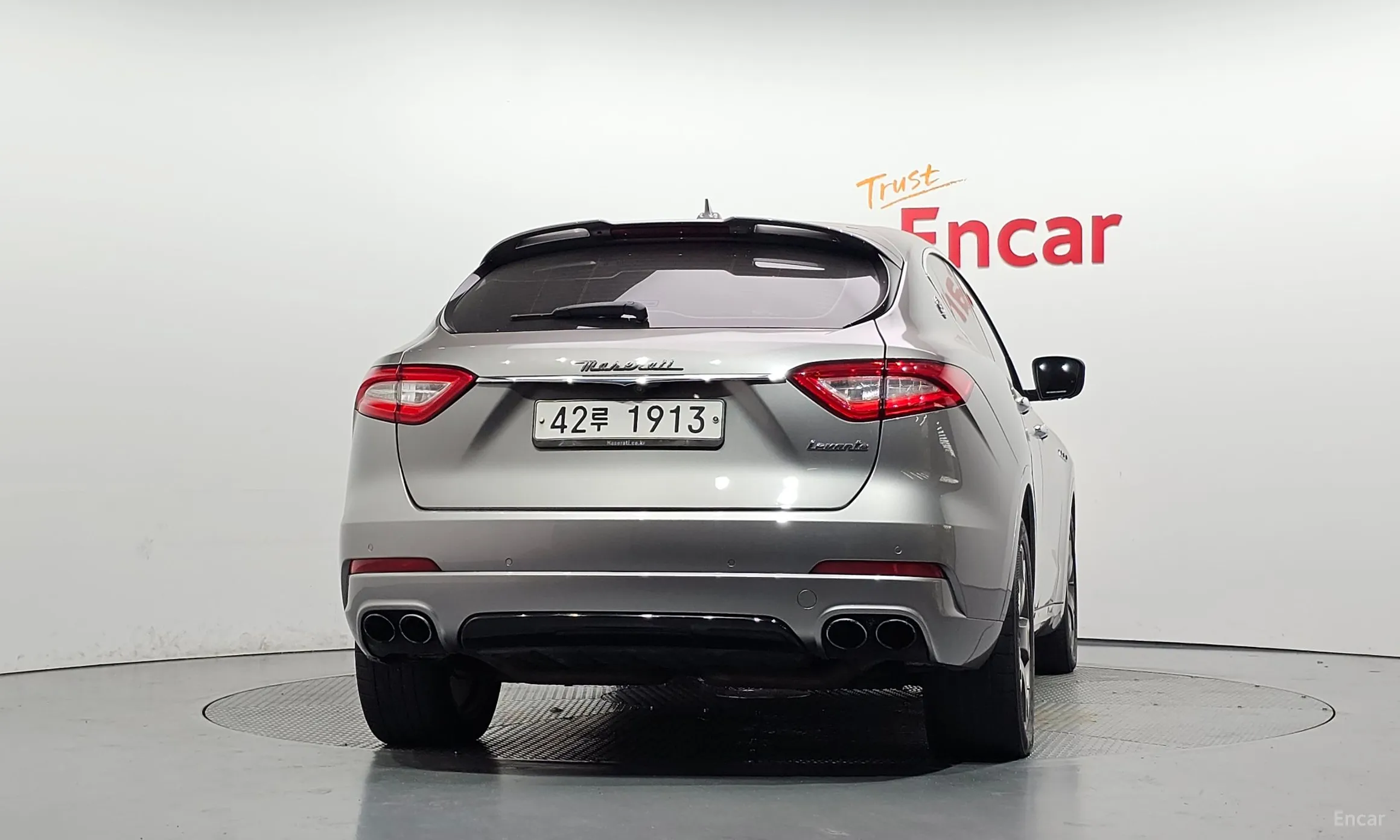 Maserati Levante превью 4