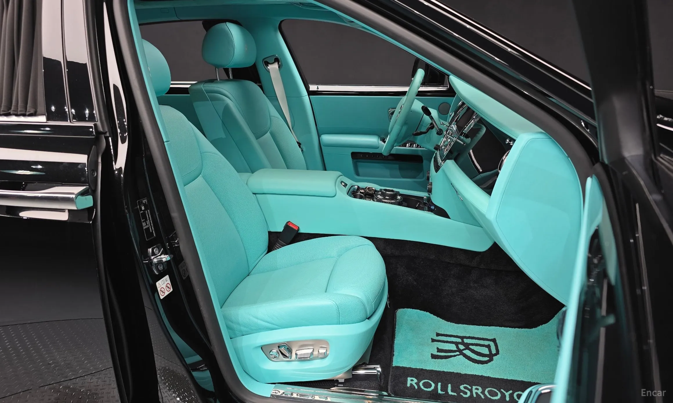 Rolls-Royce Ghost превью 11