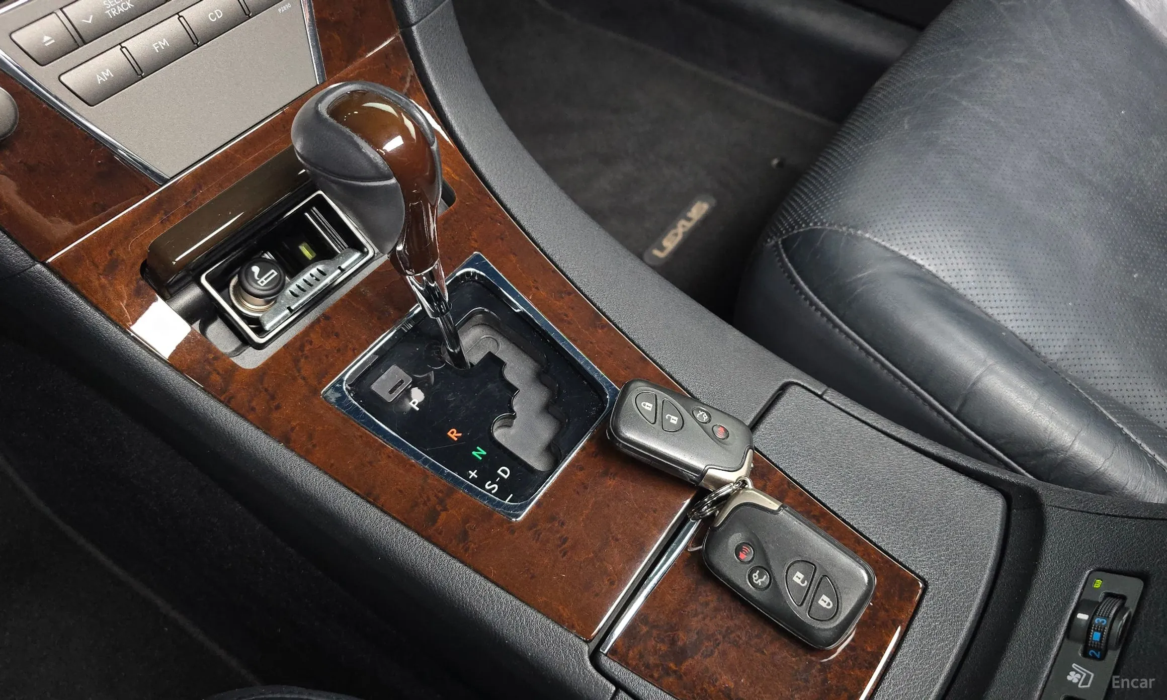 Lexus ES350 превью 9