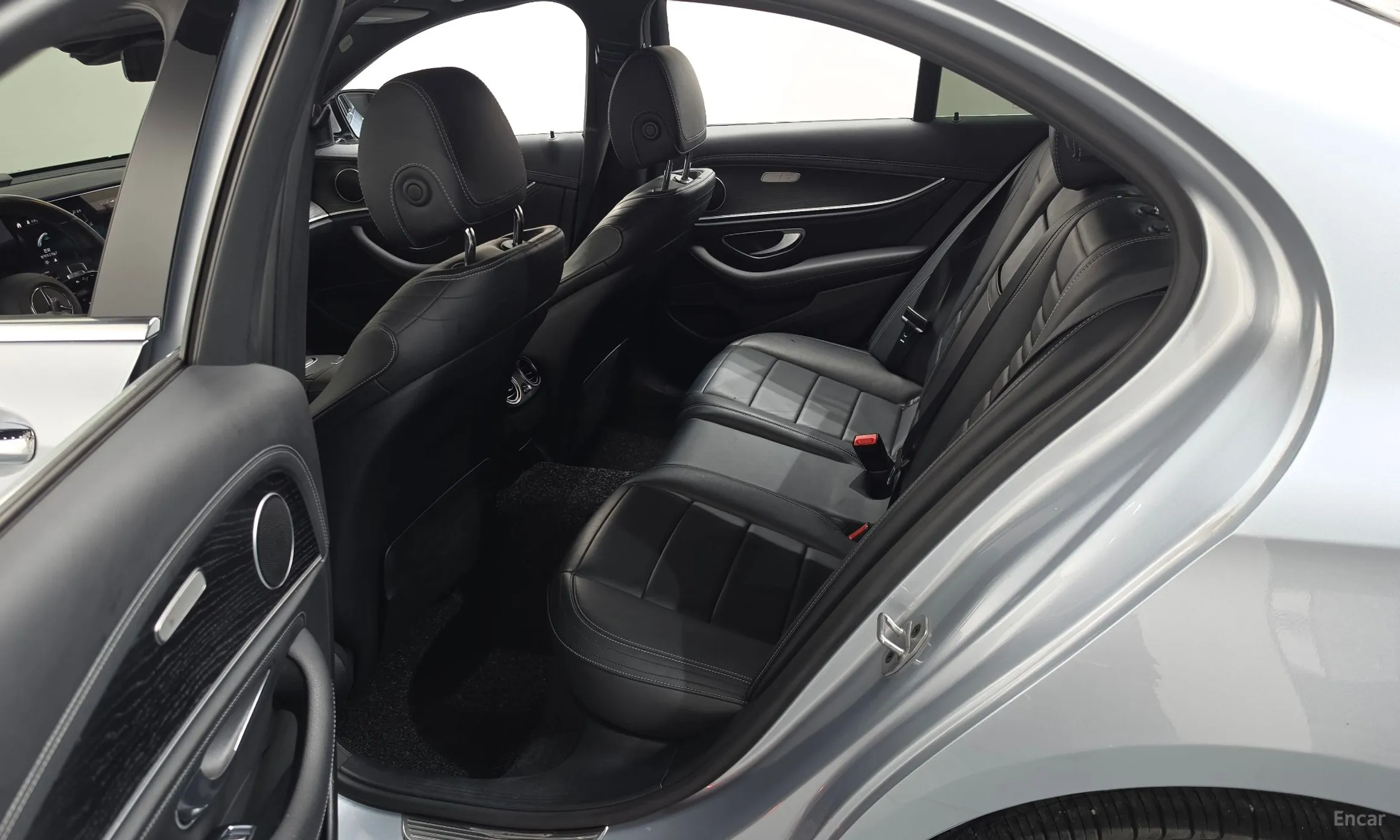 Mercedes Benz E-Class W213 превью 11