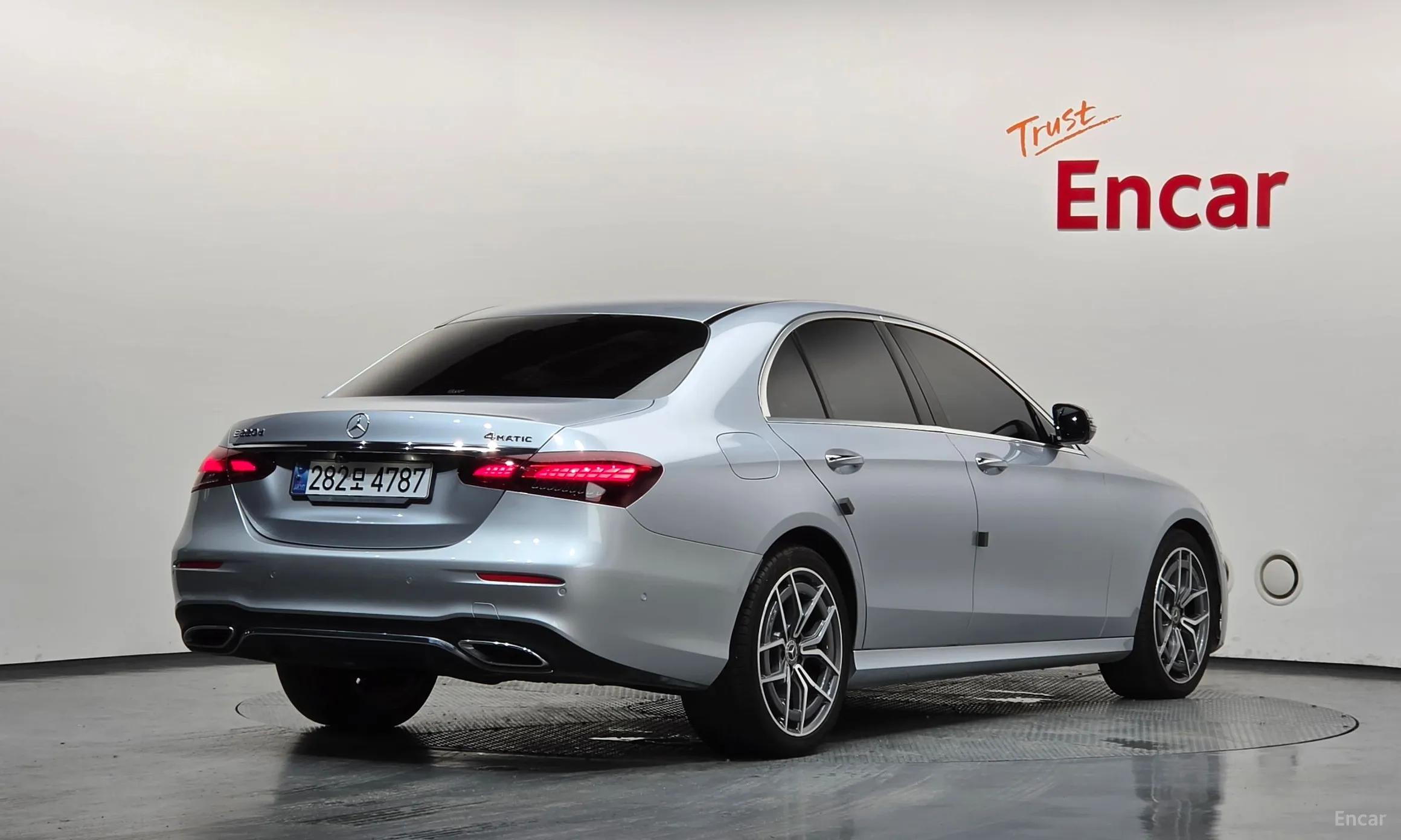 Mercedes Benz E-Class W213