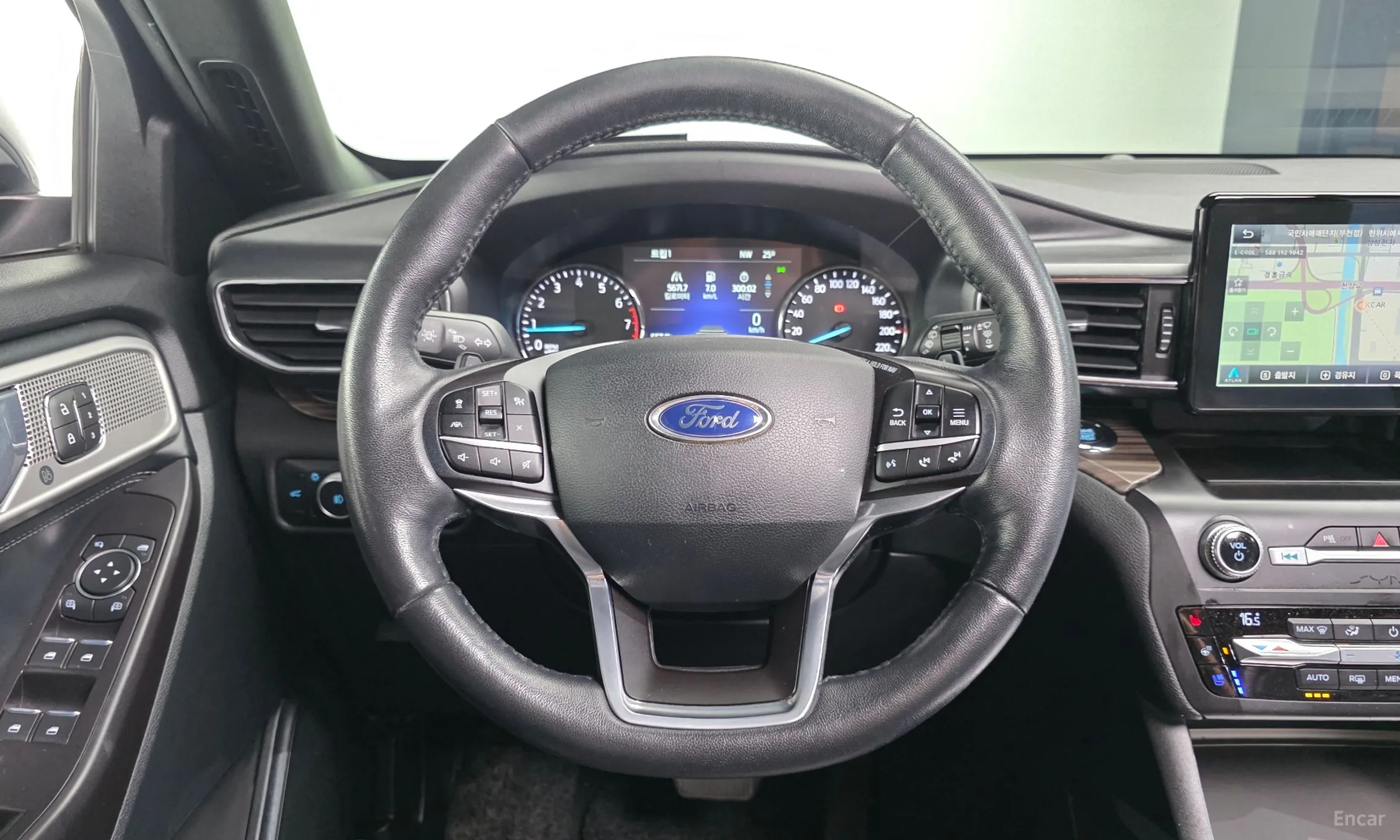 Ford Explorer 6th Generation превью 13