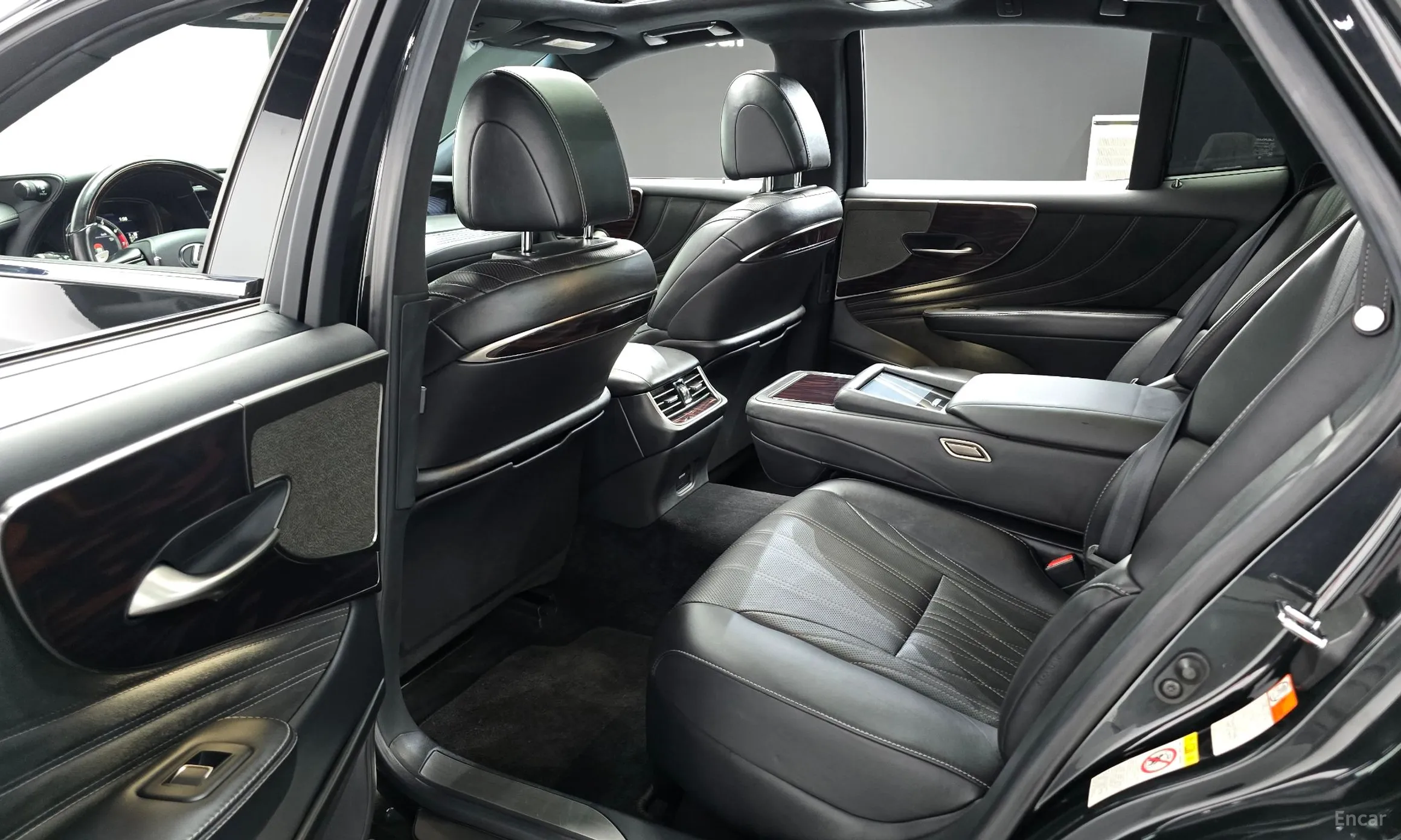 Lexus LS500 5th Generation превью 11