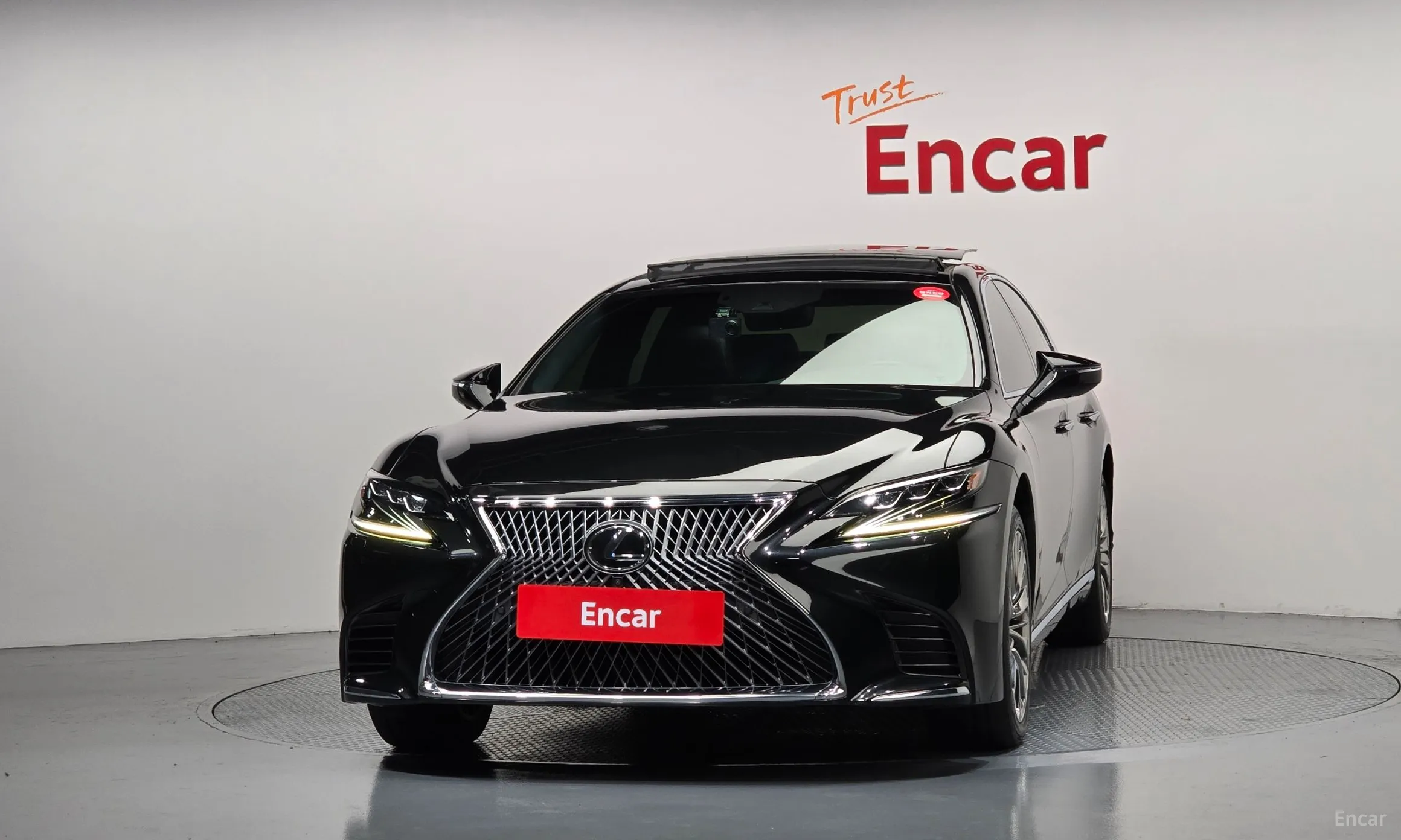 Lexus LS500 5th Generation превью 3