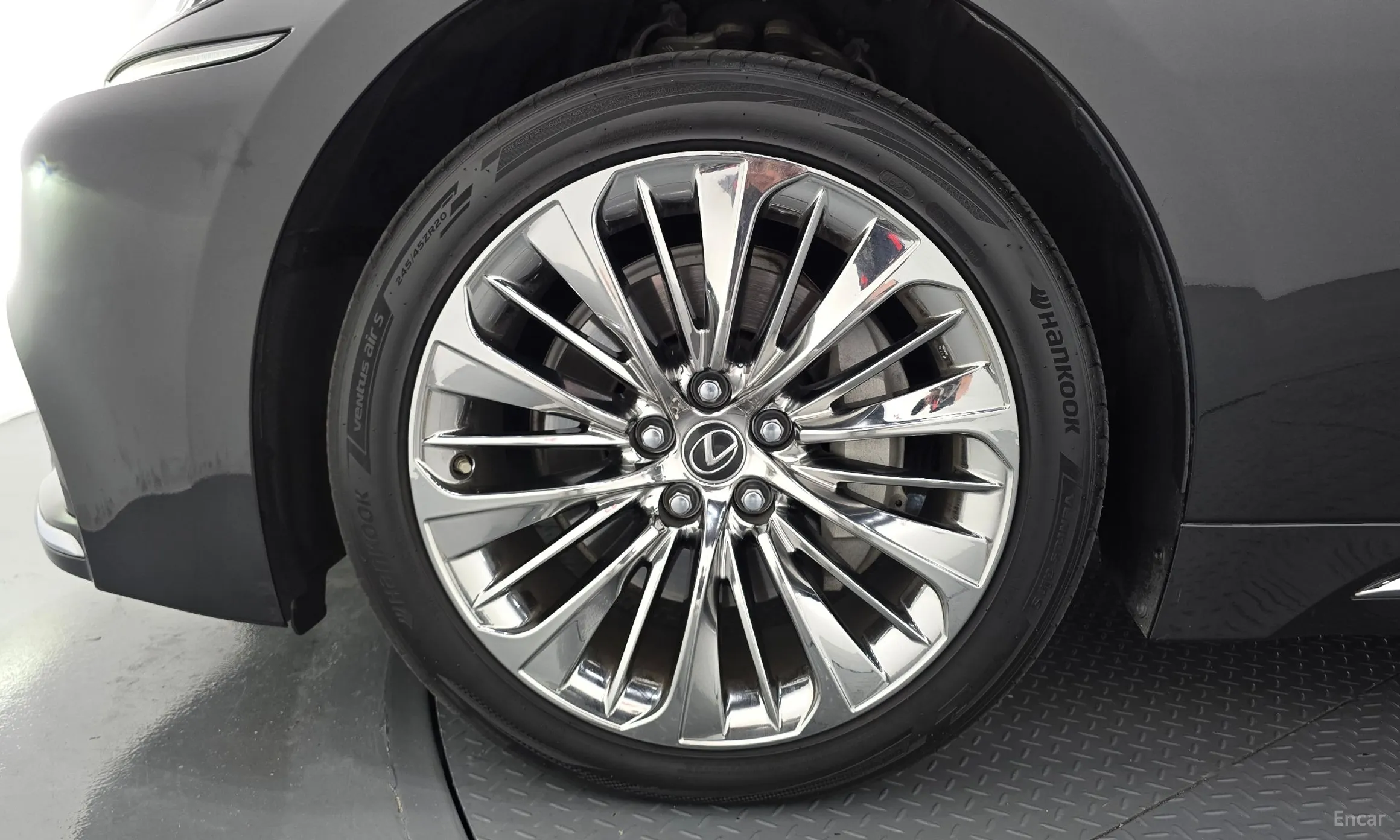 Lexus LS500 5th Generation превью 5
