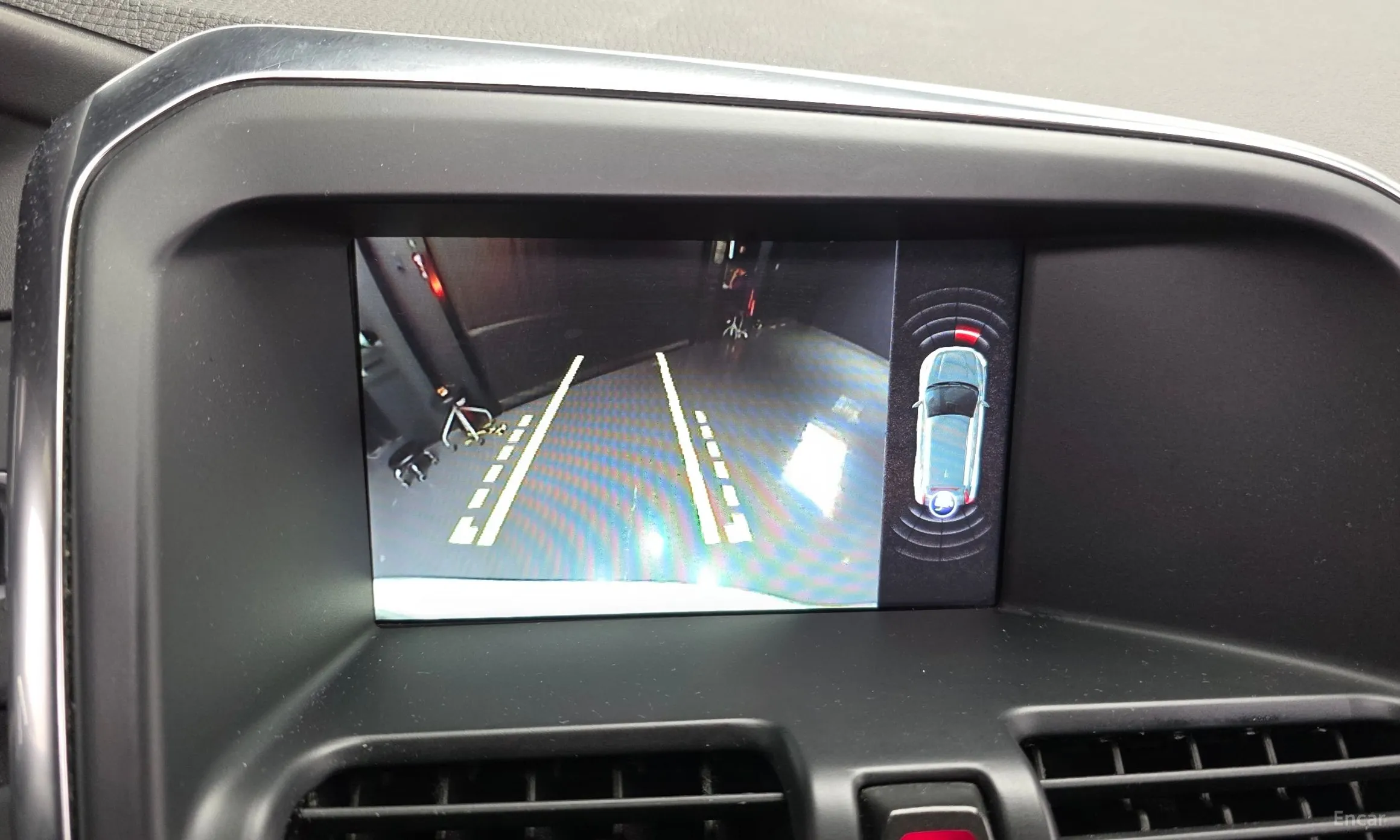 Volvo XC60 превью 15