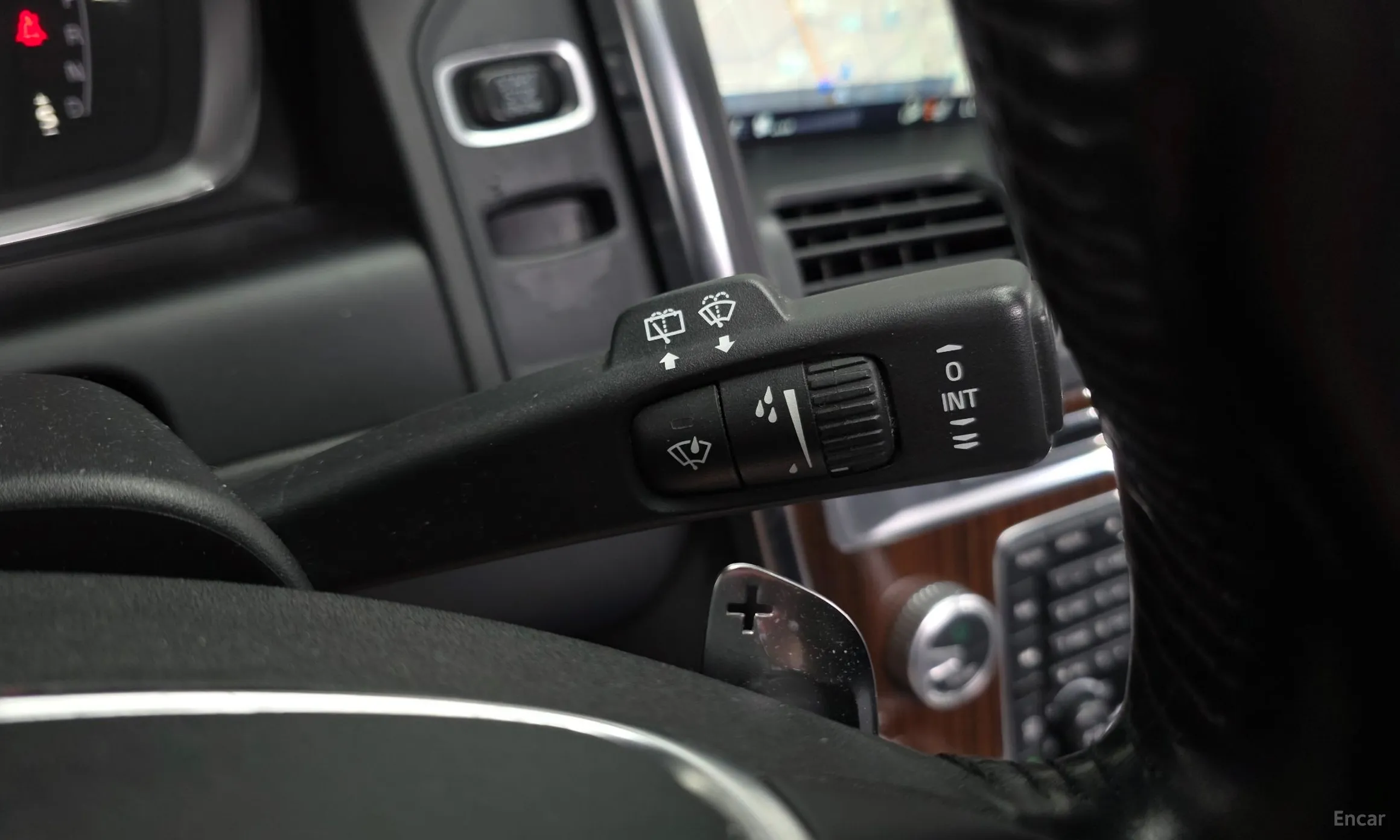Volvo XC60 превью 19