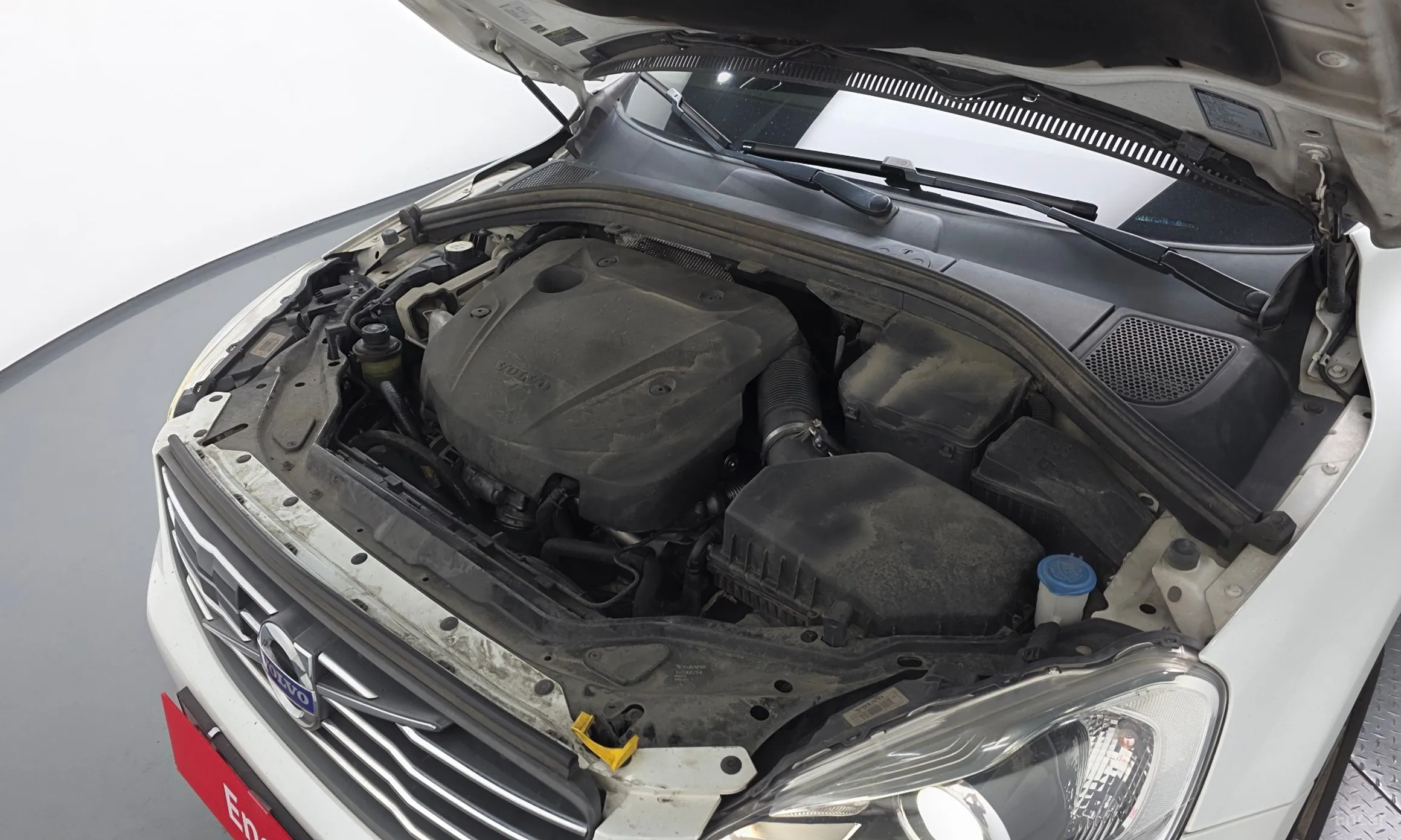 Volvo XC60 превью 6