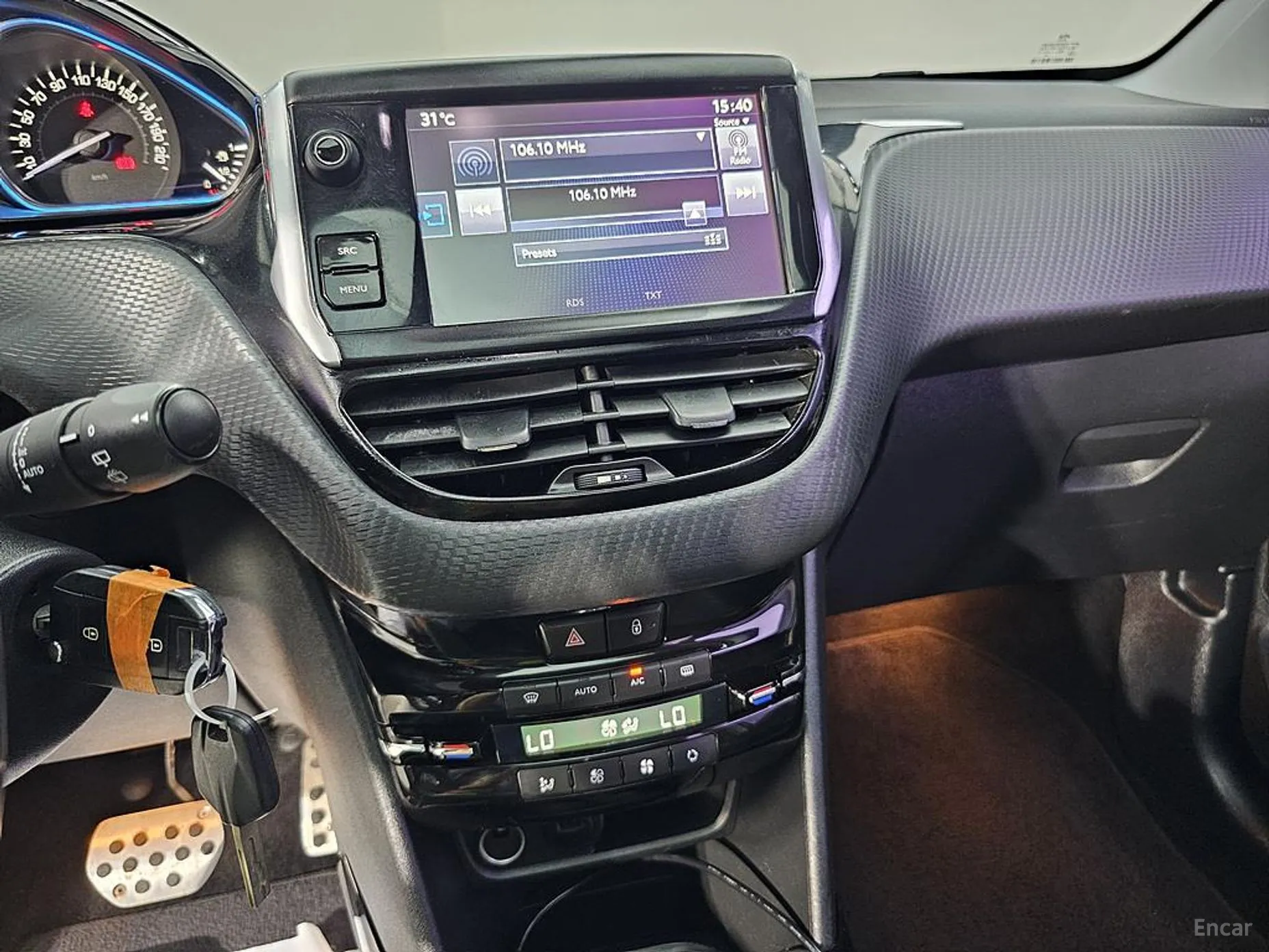 Peugeot 2008. превью 14