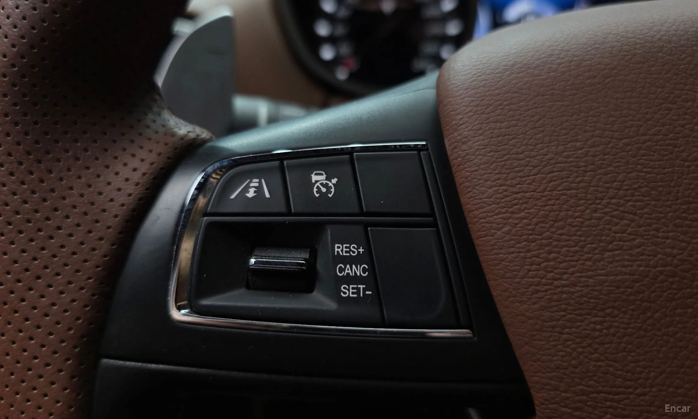 Maserati Ghibli превью 20