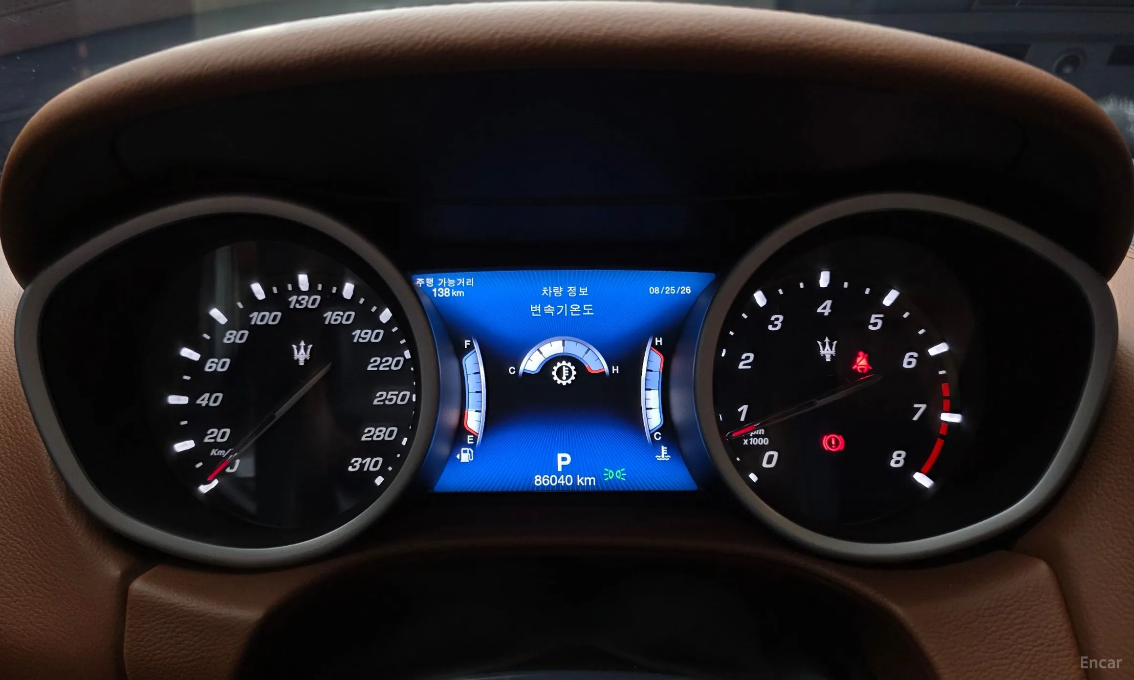 Maserati Ghibli превью 8