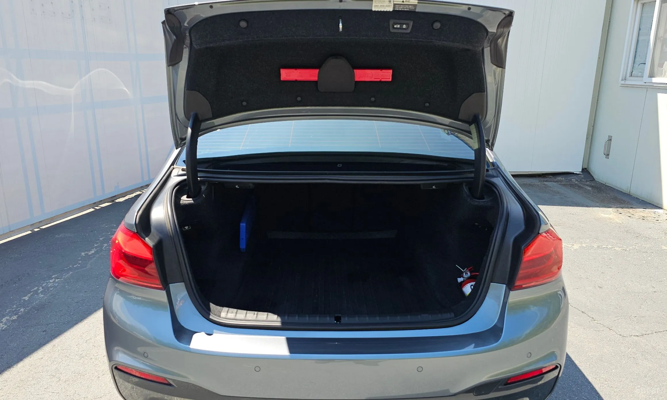BMW 5 Series (G30) превью 20