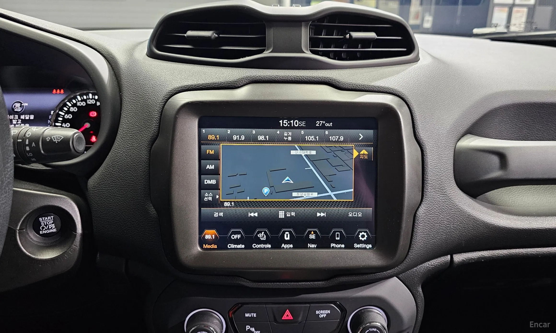 Jeep Renegade превью 13