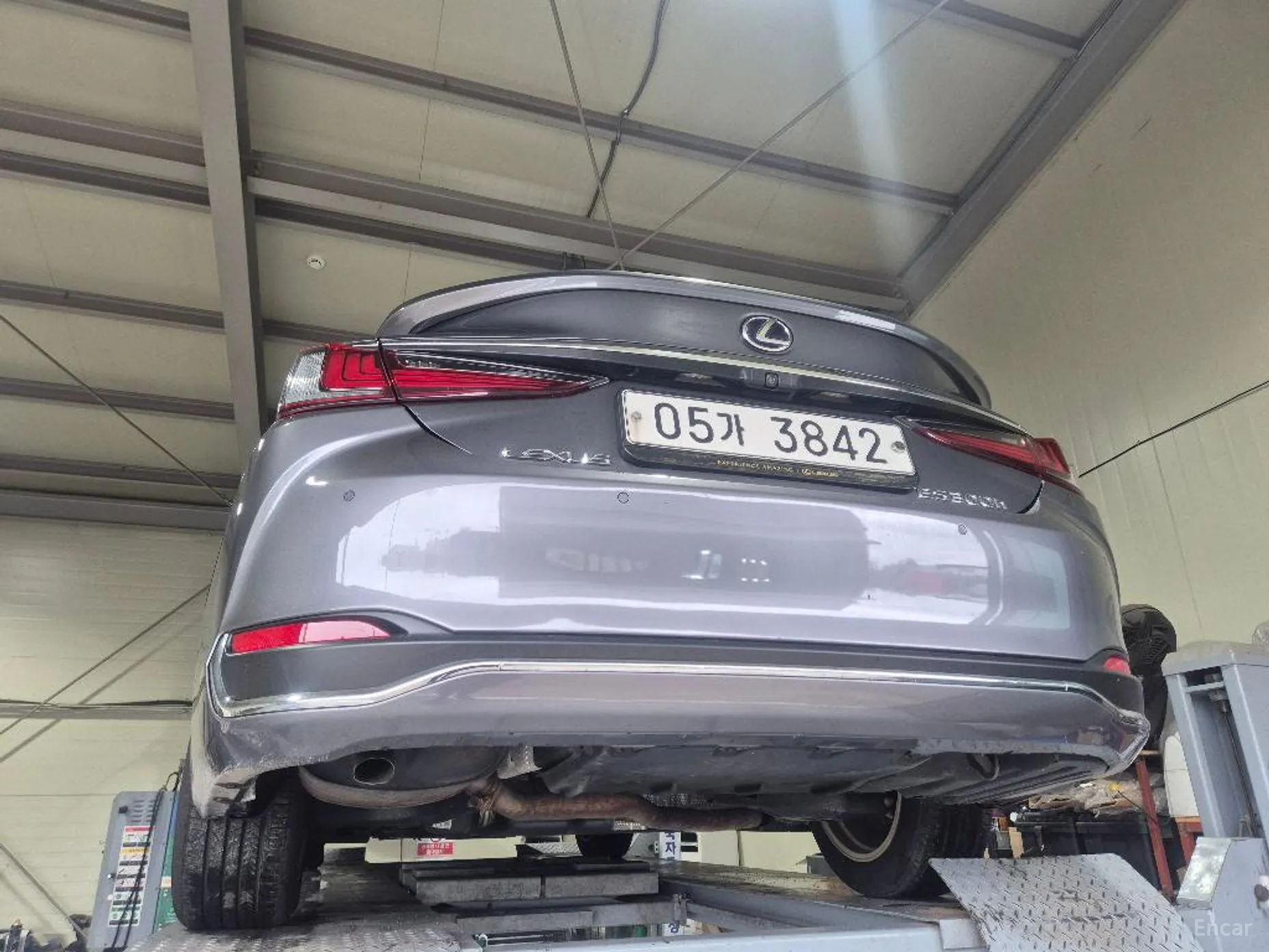 Lexus ES300h 7th Generation