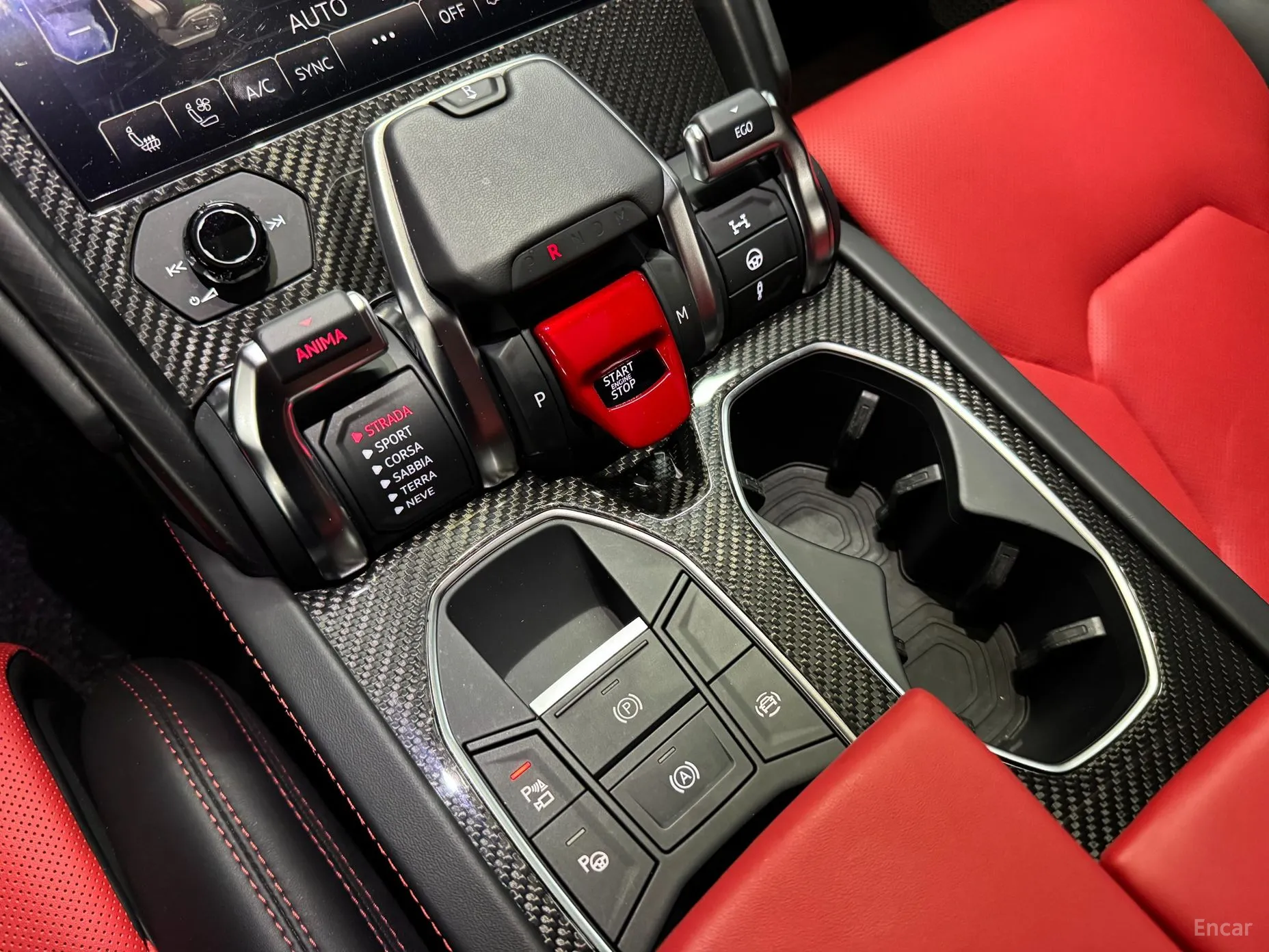 Lamborghini Urus превью 9