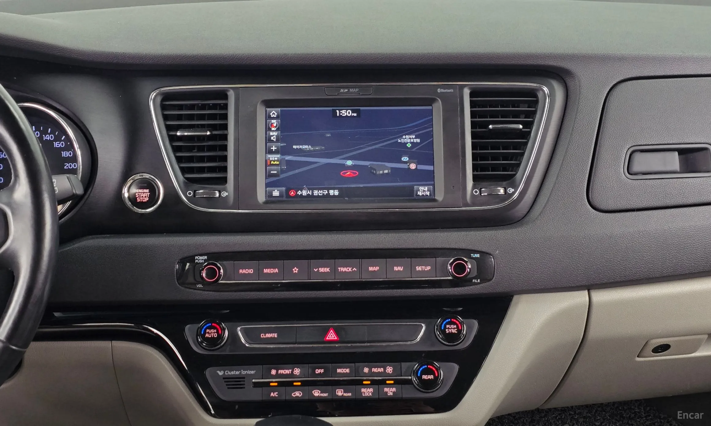 Kia Carnival превью 12