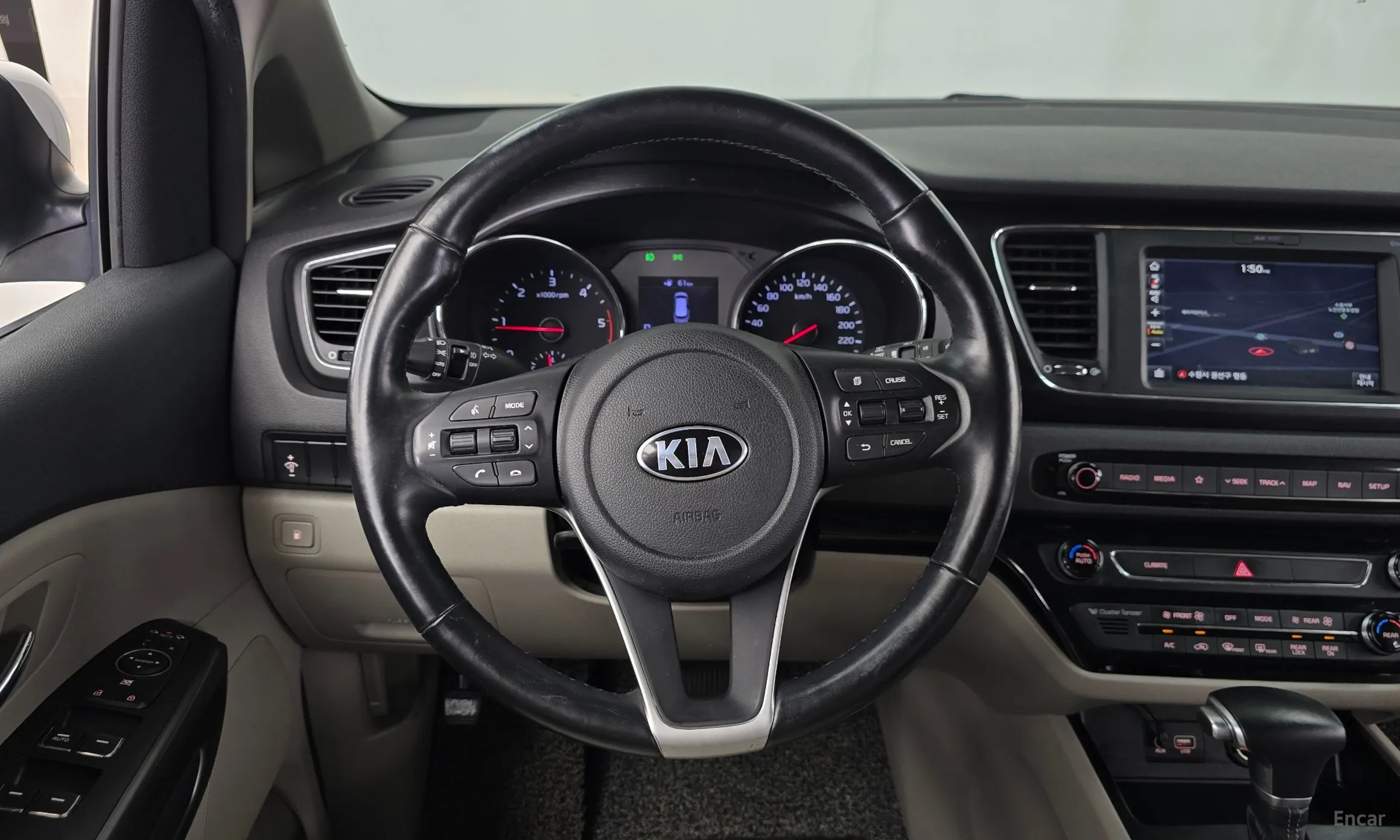 Kia Carnival превью 13