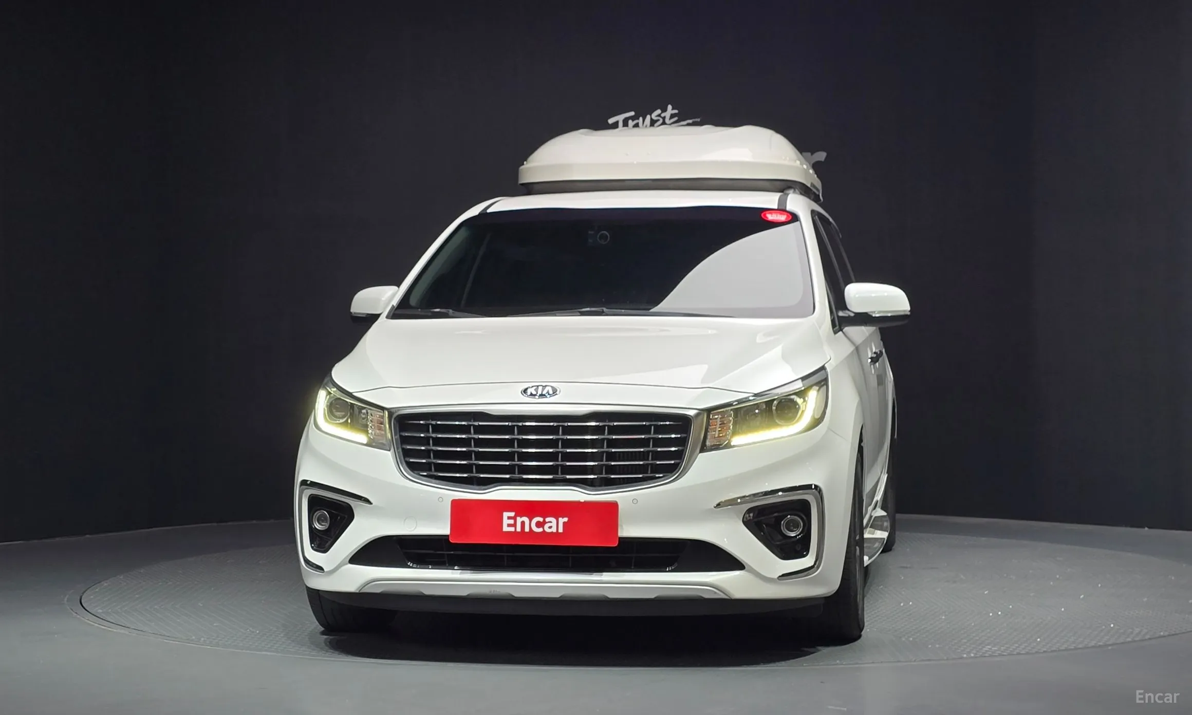 Kia Carnival превью 3