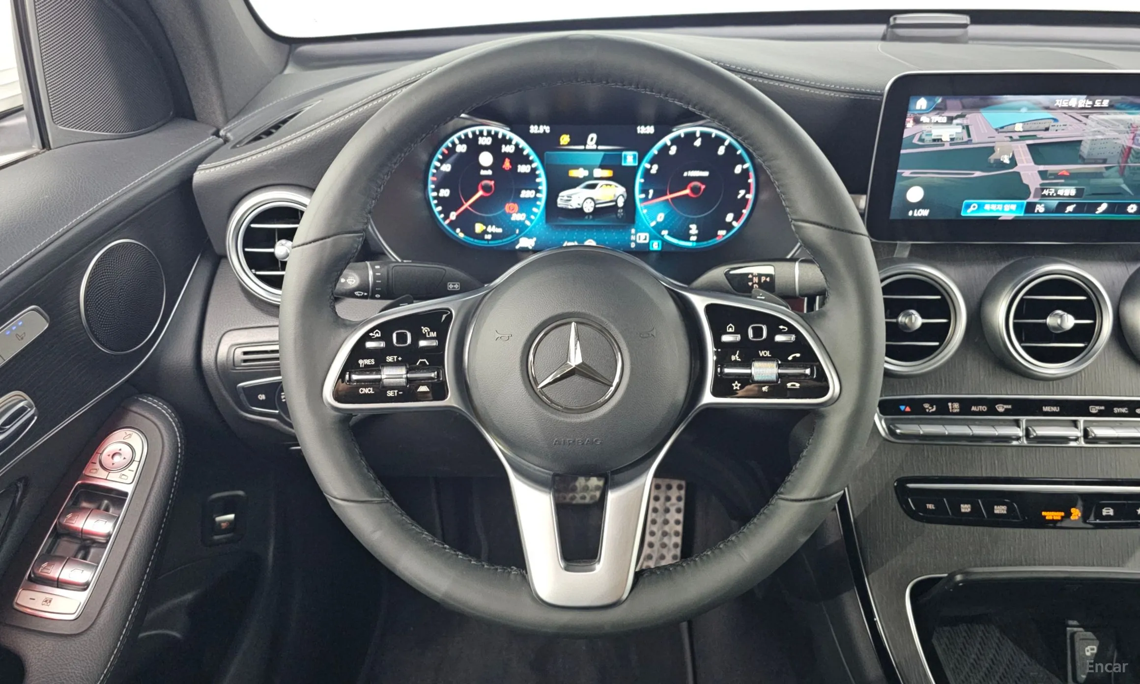 Mercedes Benz GLC-Class X253 превью 13