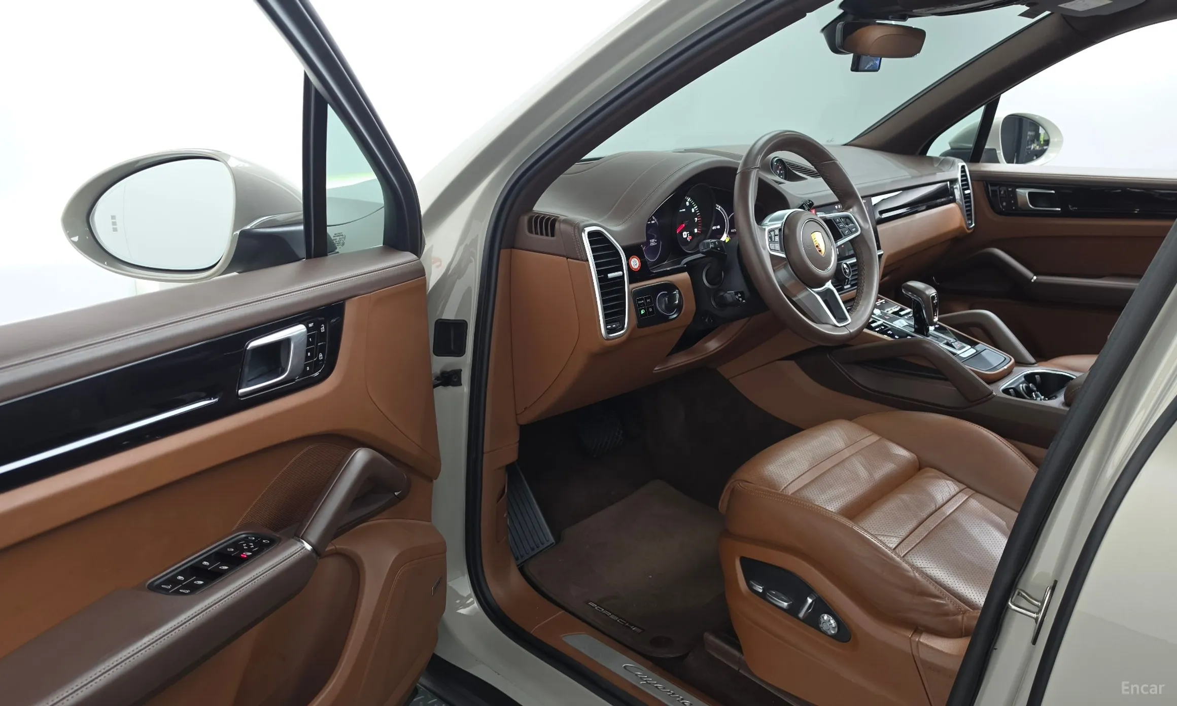 Porsche Cayenne (PO536) превью 10