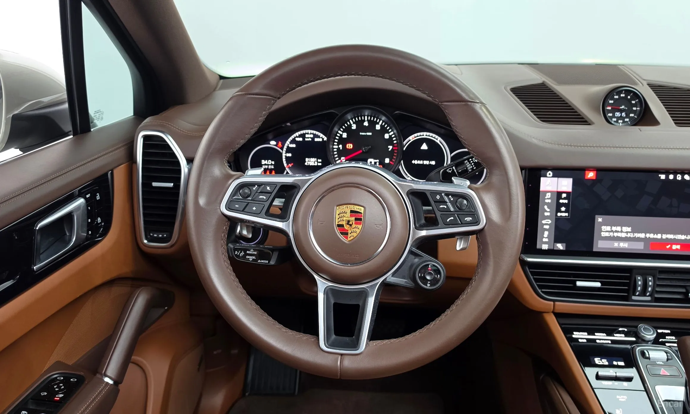 Porsche Cayenne (PO536) превью 13