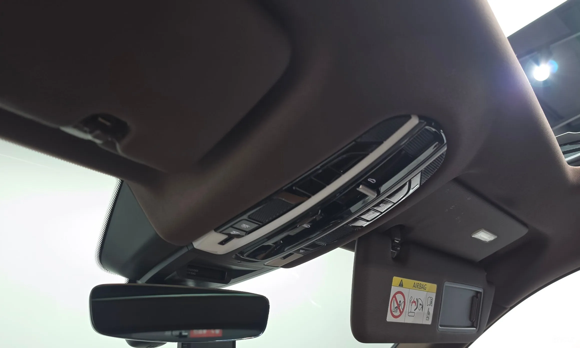Porsche Cayenne (PO536) превью 20
