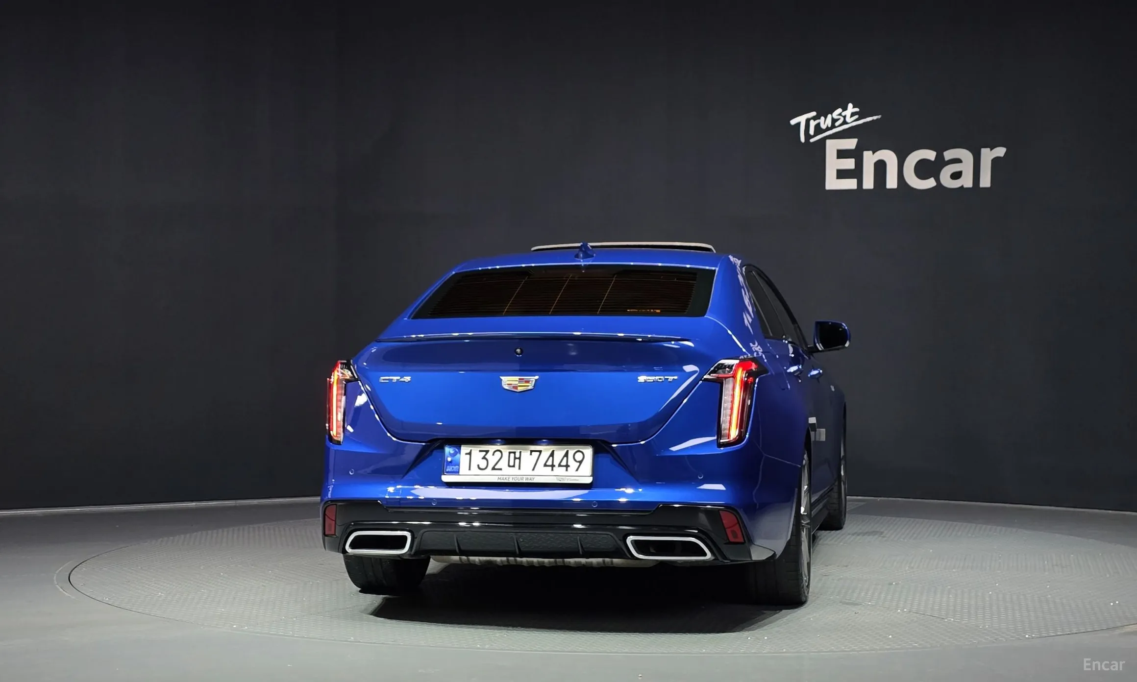 Cadillac CT4 превью 4