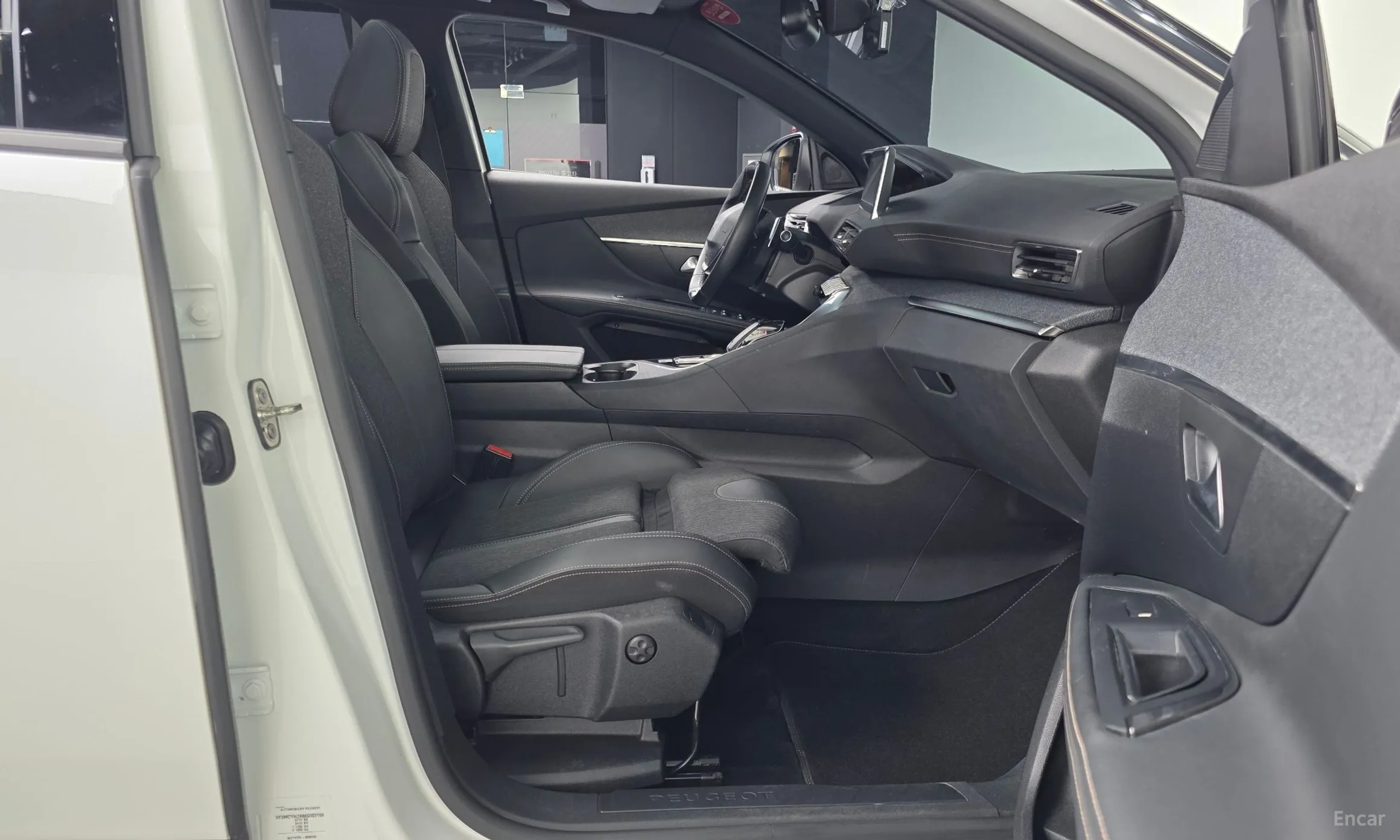 Peugeot 5008 2nd generation превью 11