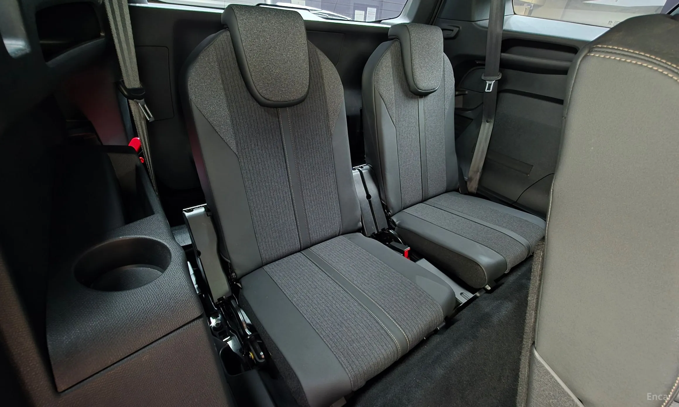 Peugeot 5008 2nd generation превью 18