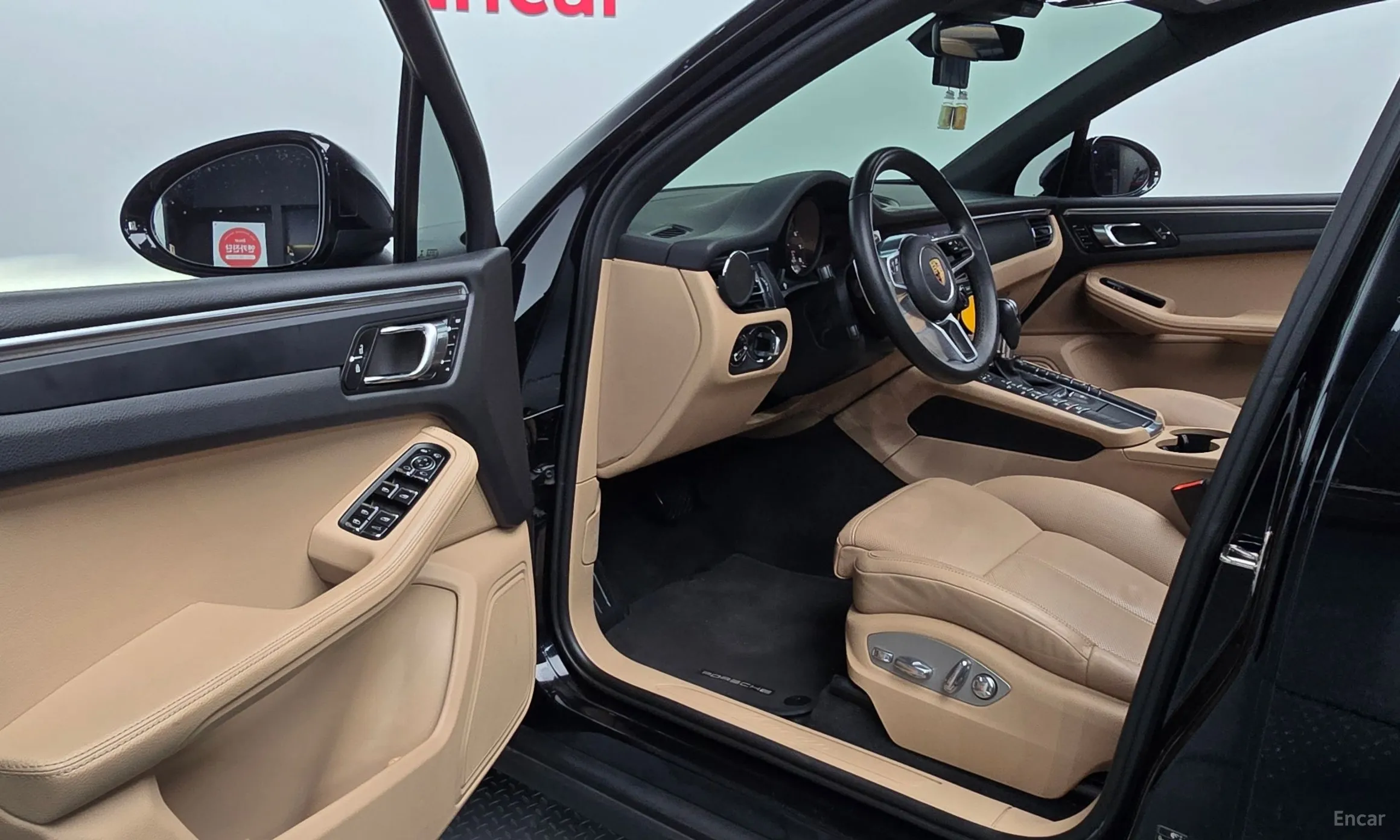 Porsche Macan превью 10