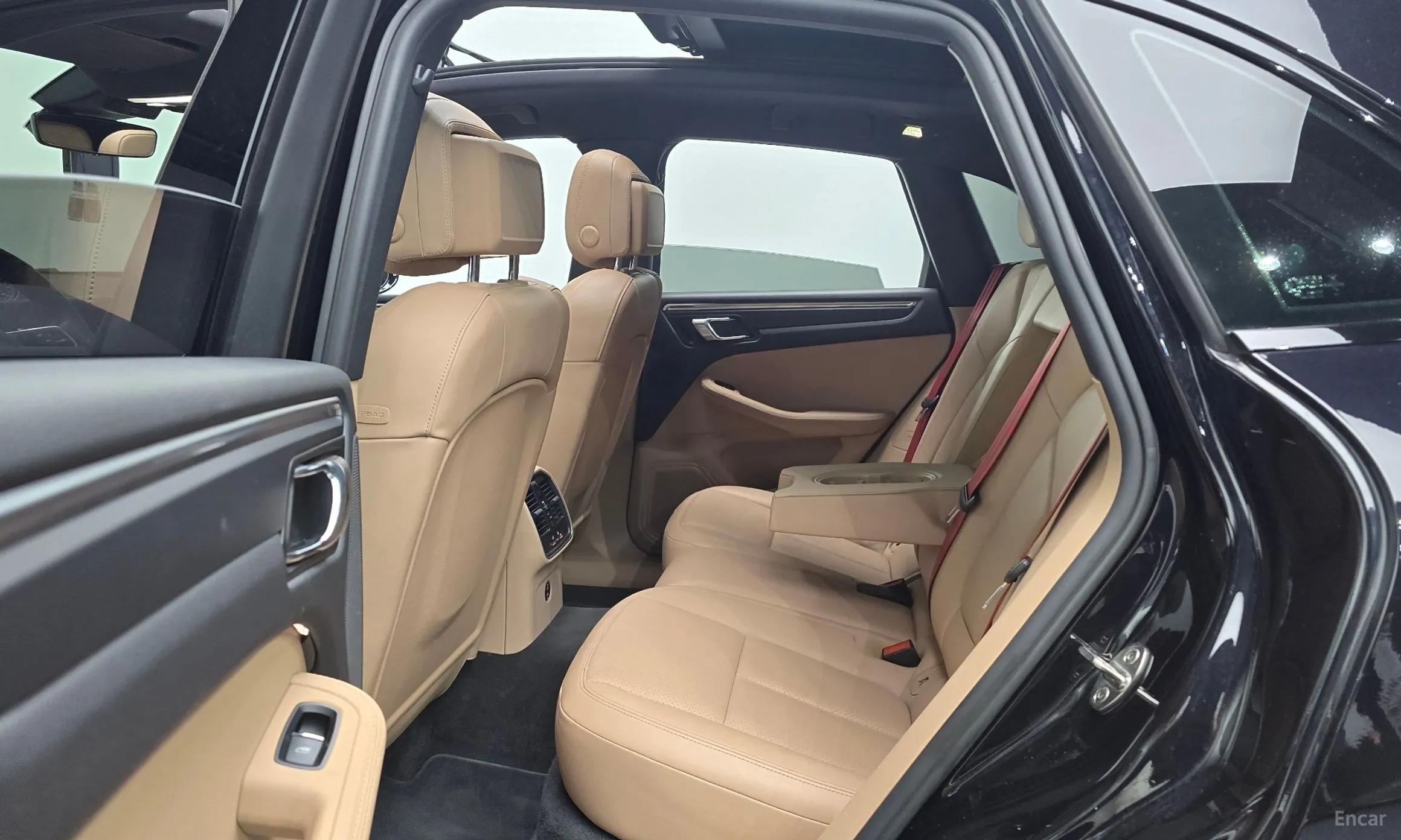 Porsche Macan превью 12