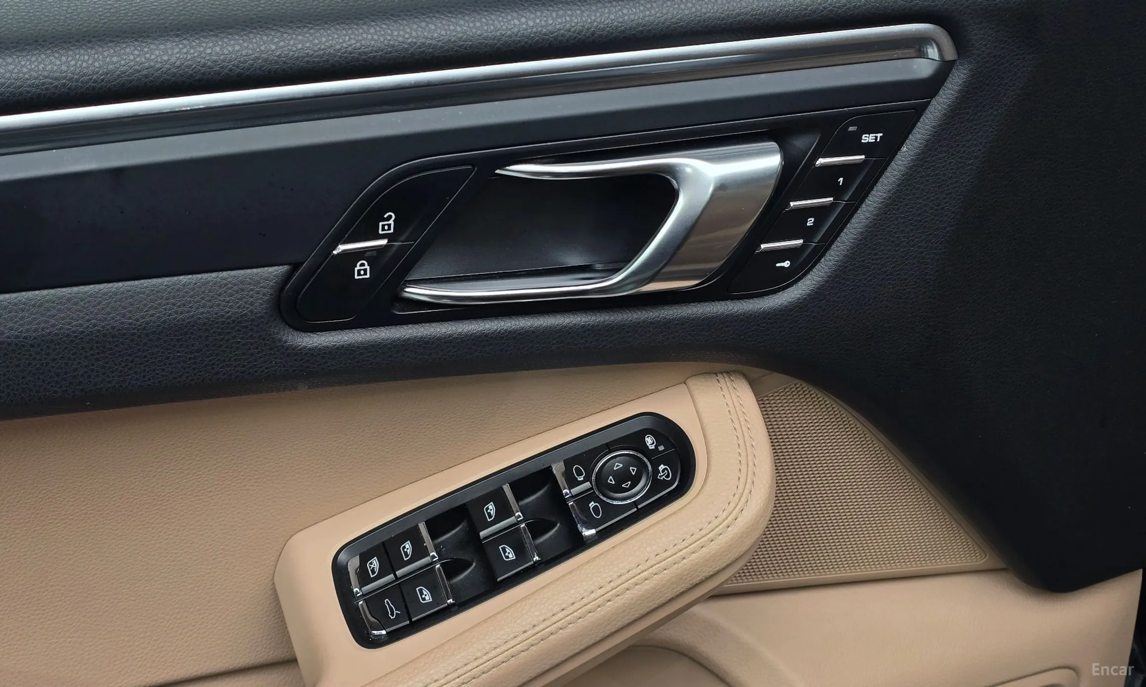 Porsche Macan превью 16