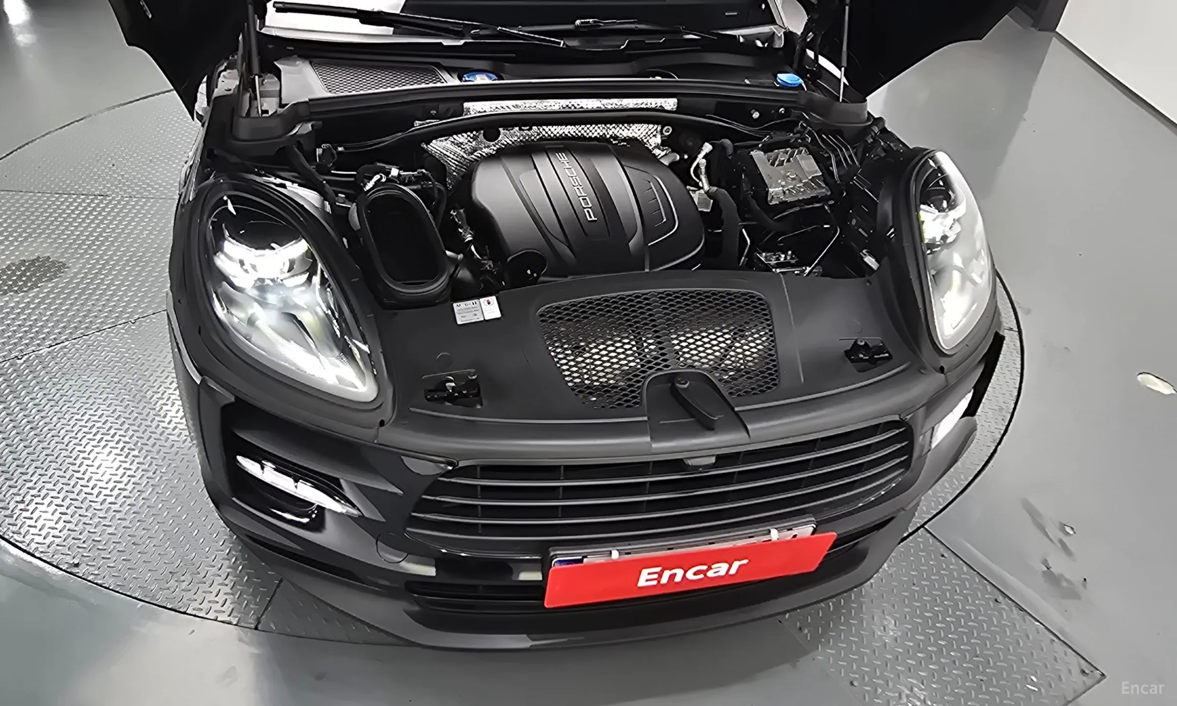 Porsche Macan превью 6