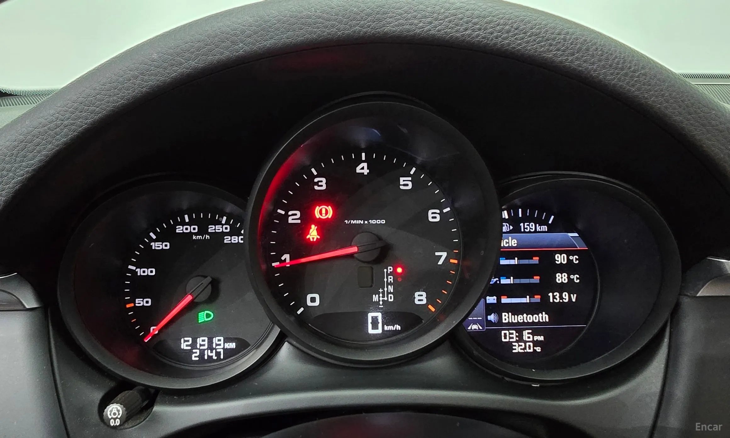 Porsche Macan превью 8