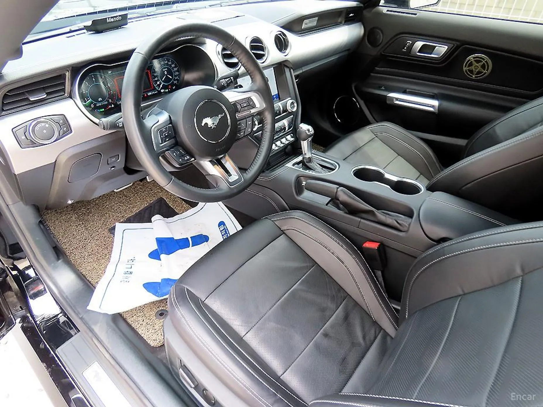 Ford Mustang превью 7