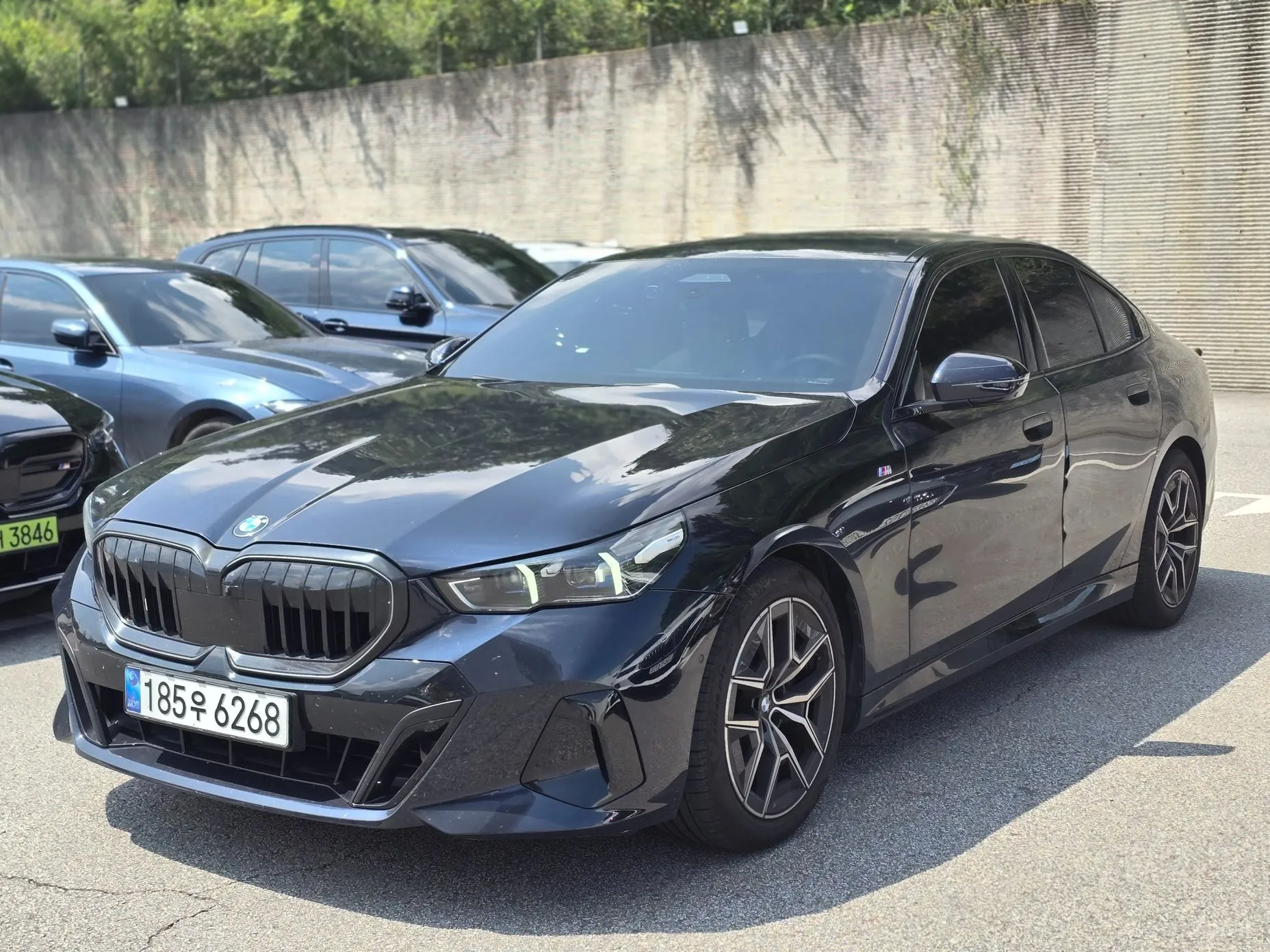 BMW 5 Series (G60)
