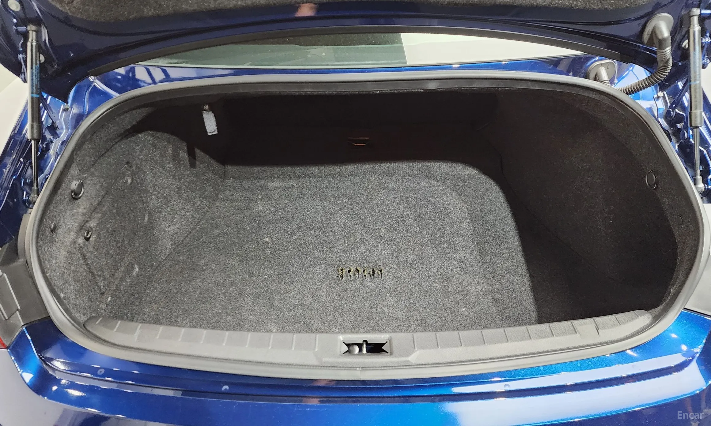 Infiniti Q60 (CV37) превью 20