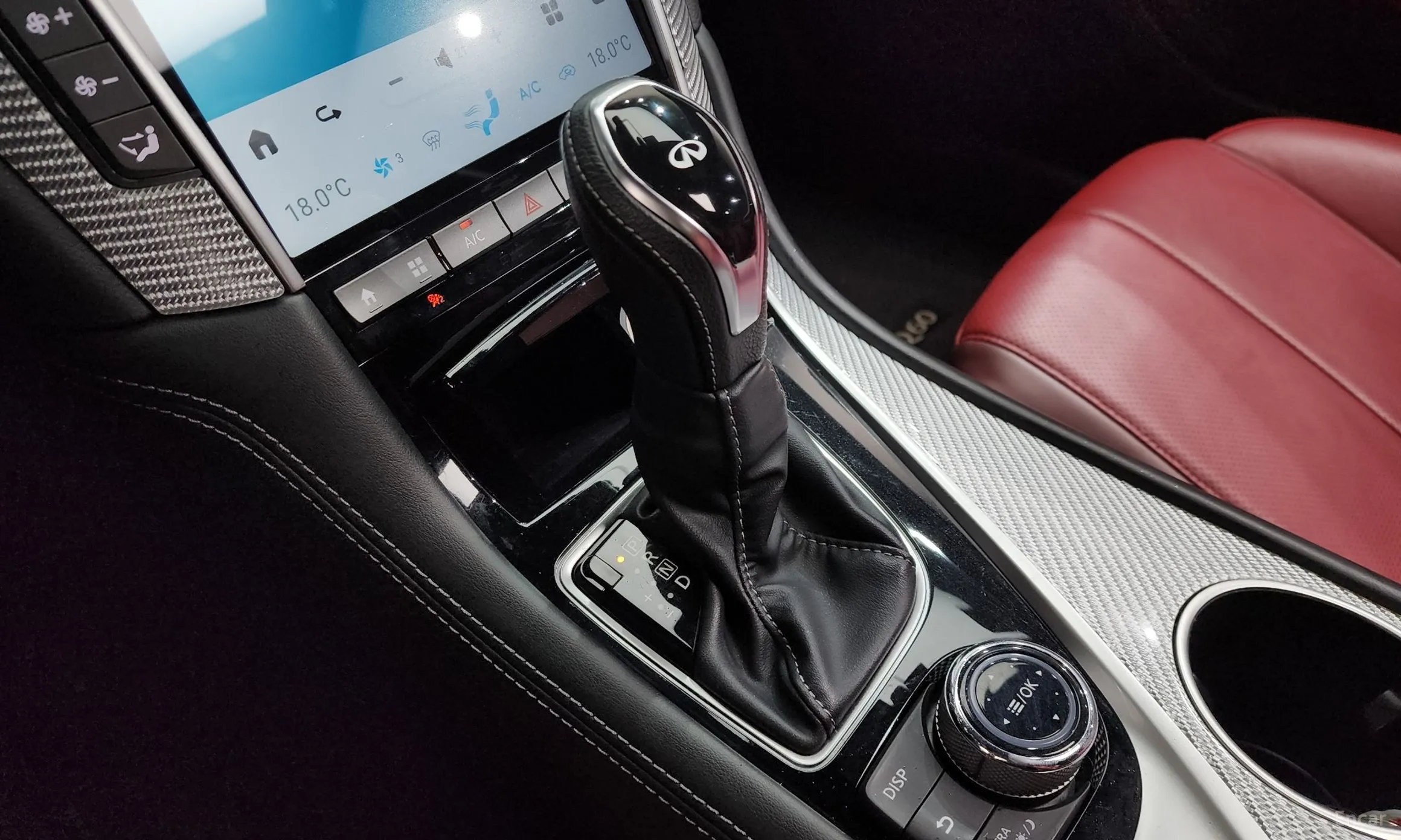 Infiniti Q60 (CV37) превью 9