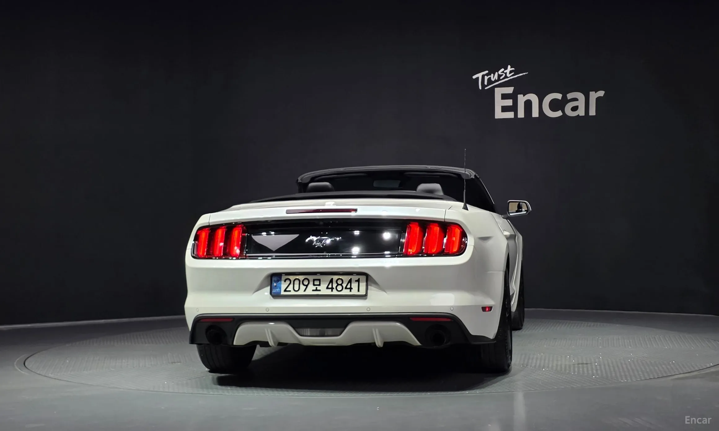 Ford Mustang превью 4