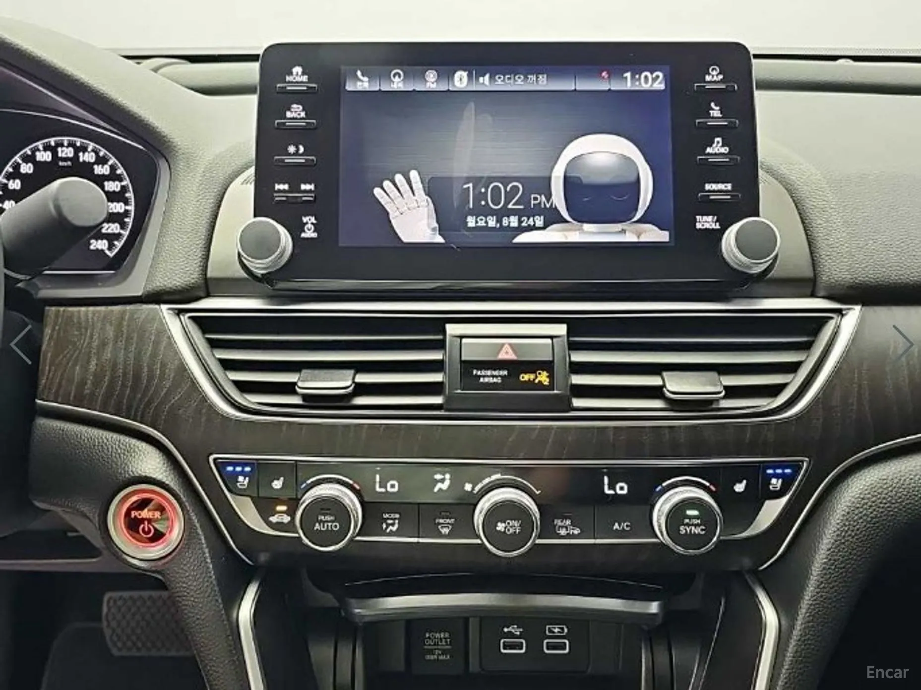 Honda Accord 10th Generation превью 10