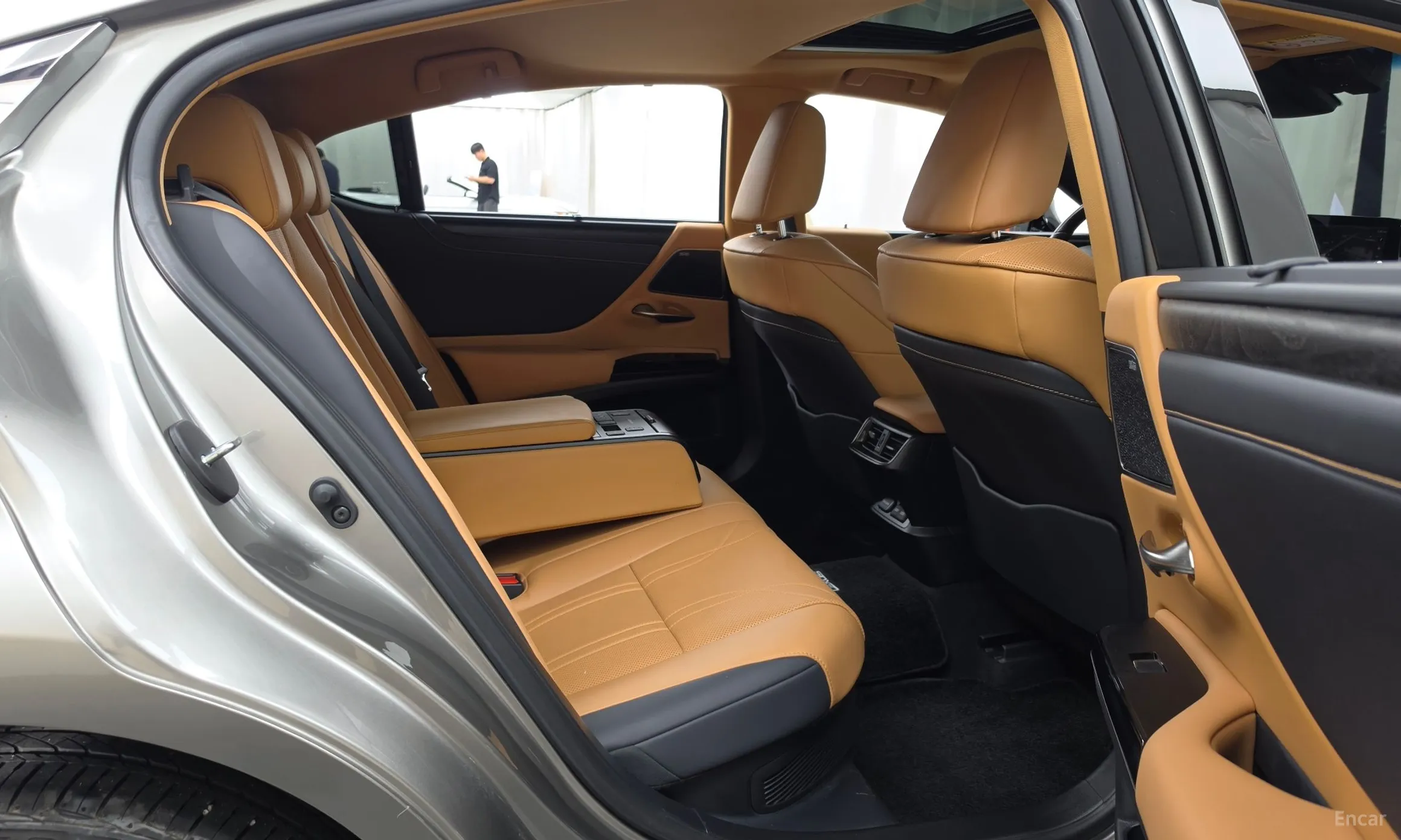 Lexus ES300h 7th Generation превью 12