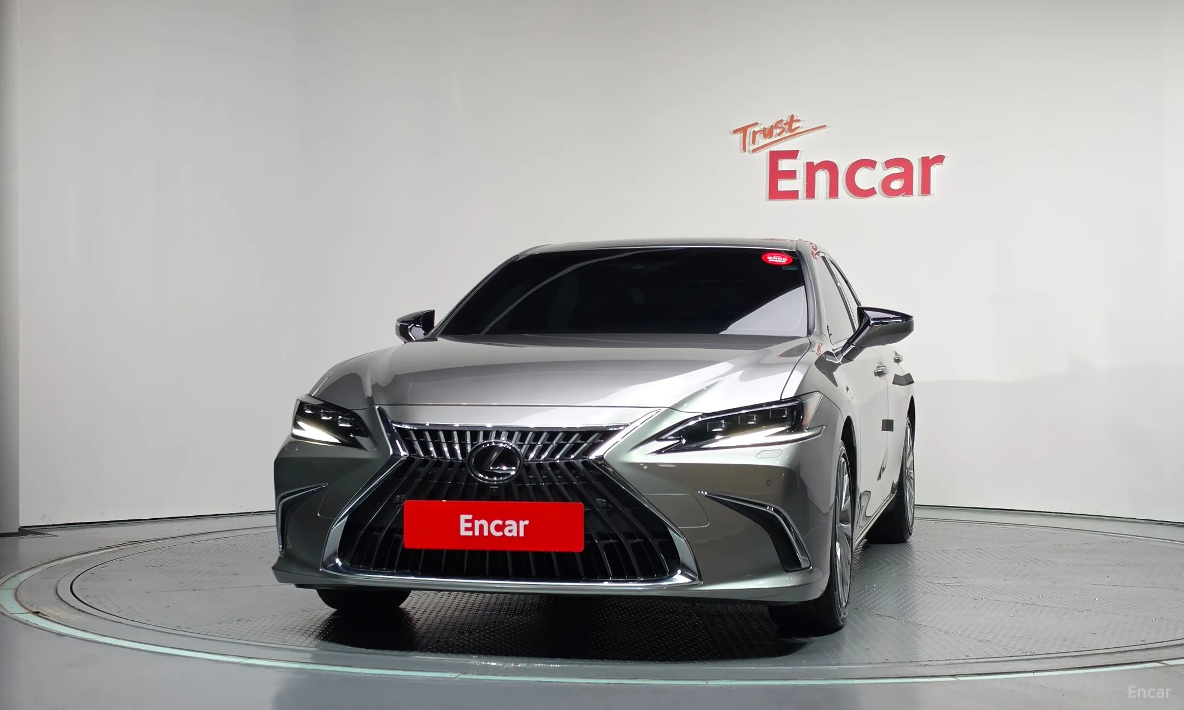 Lexus ES300h 7th Generation превью 3