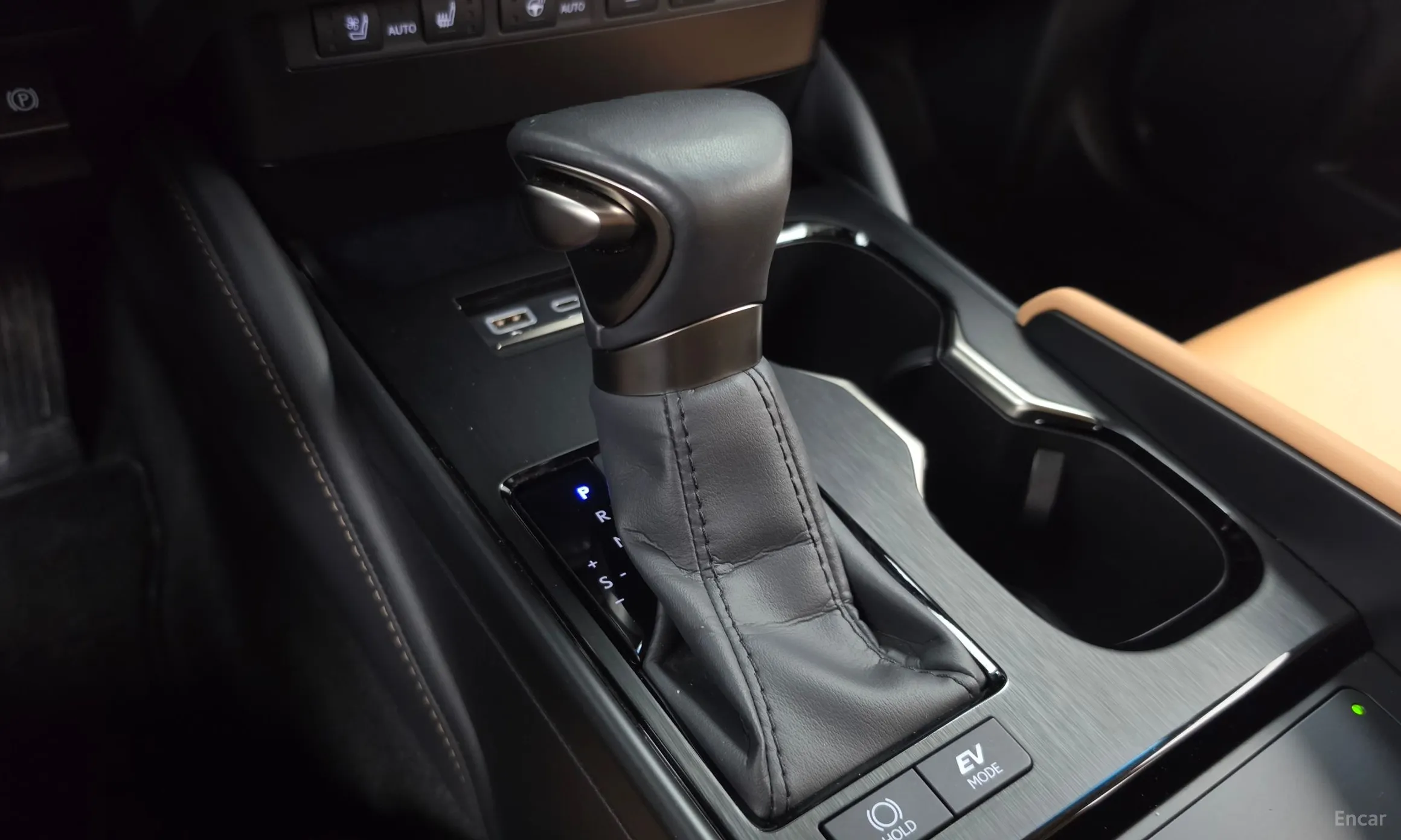 Lexus ES300h 7th Generation превью 9