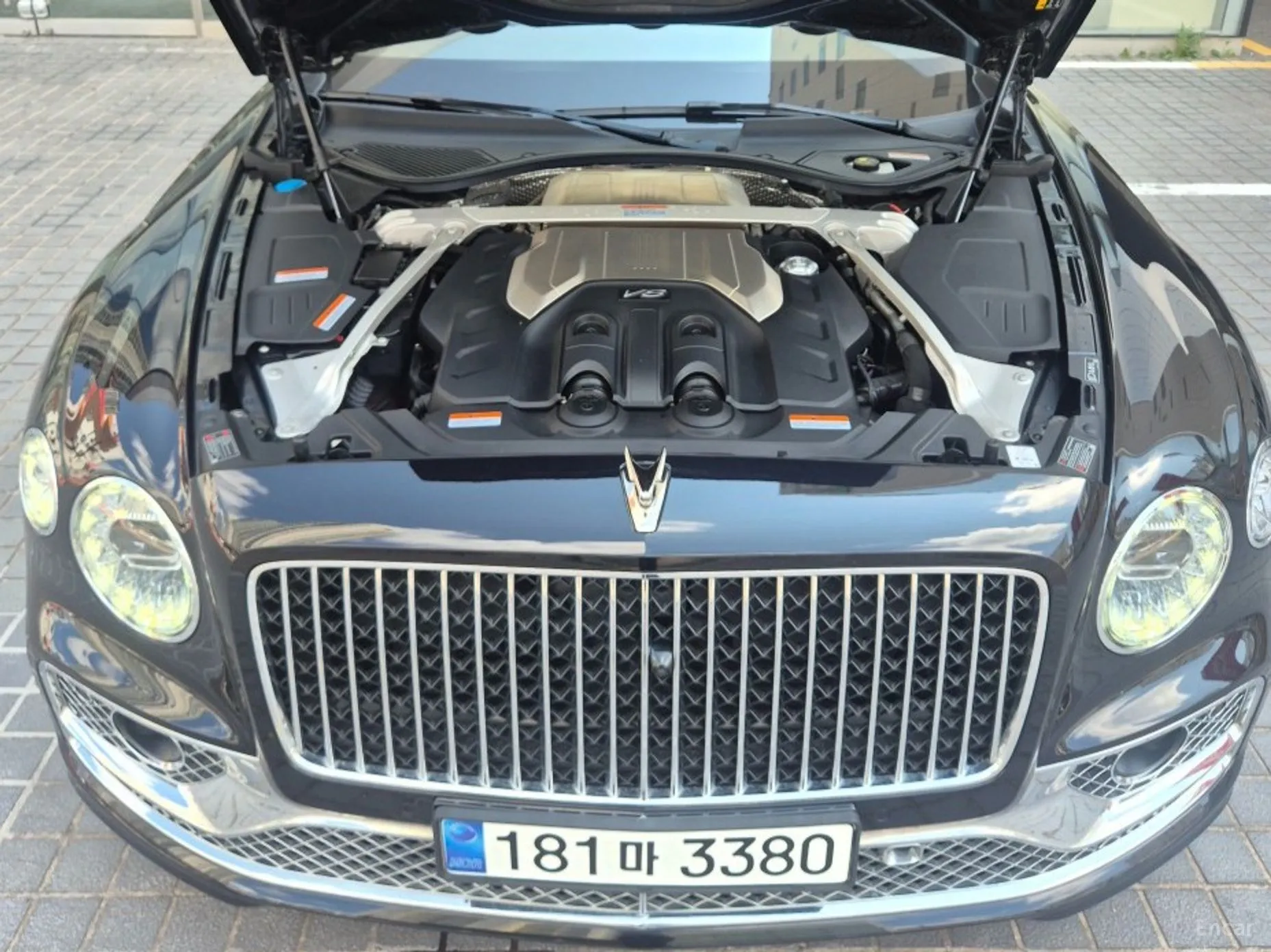 Bentley Flying Spur 3rd Generation превью 12