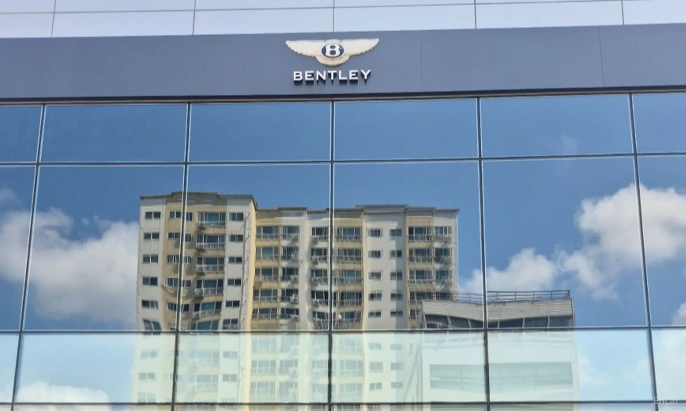 Bentley Flying Spur 3rd Generation превью 20