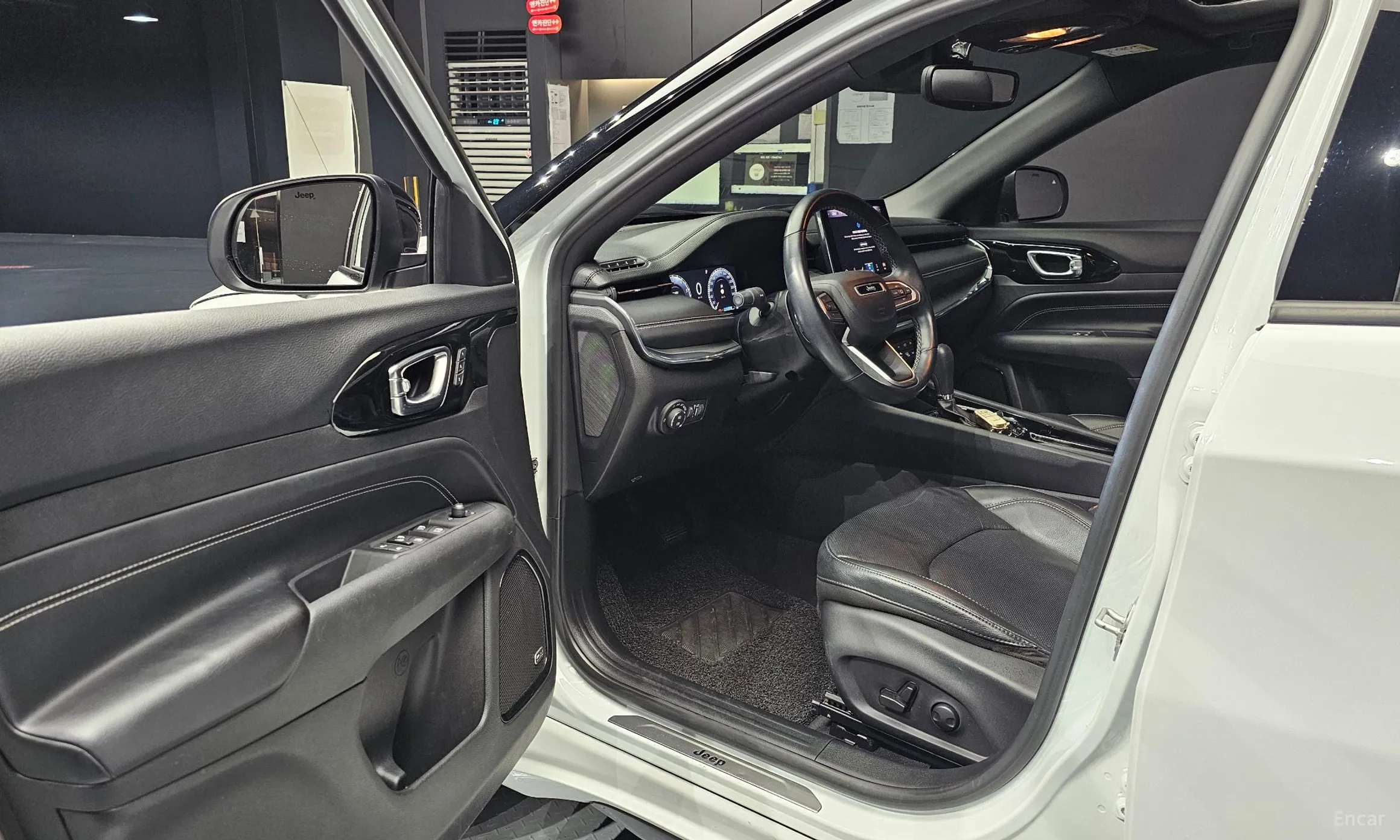 Jeep Compass 2nd Generation превью 10